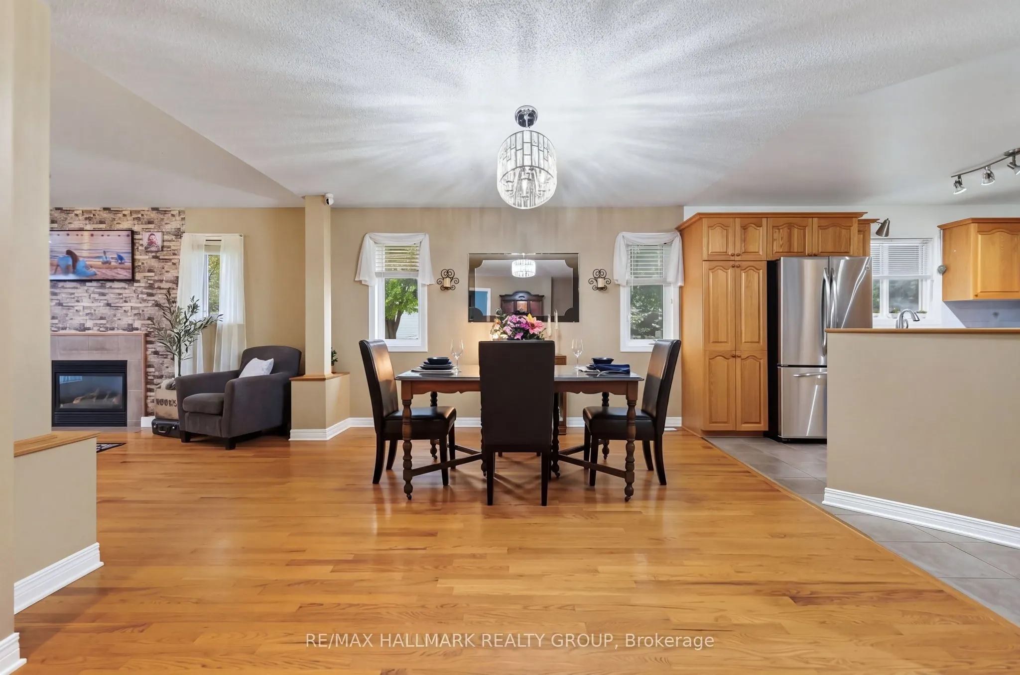 23 North Harrow Drive