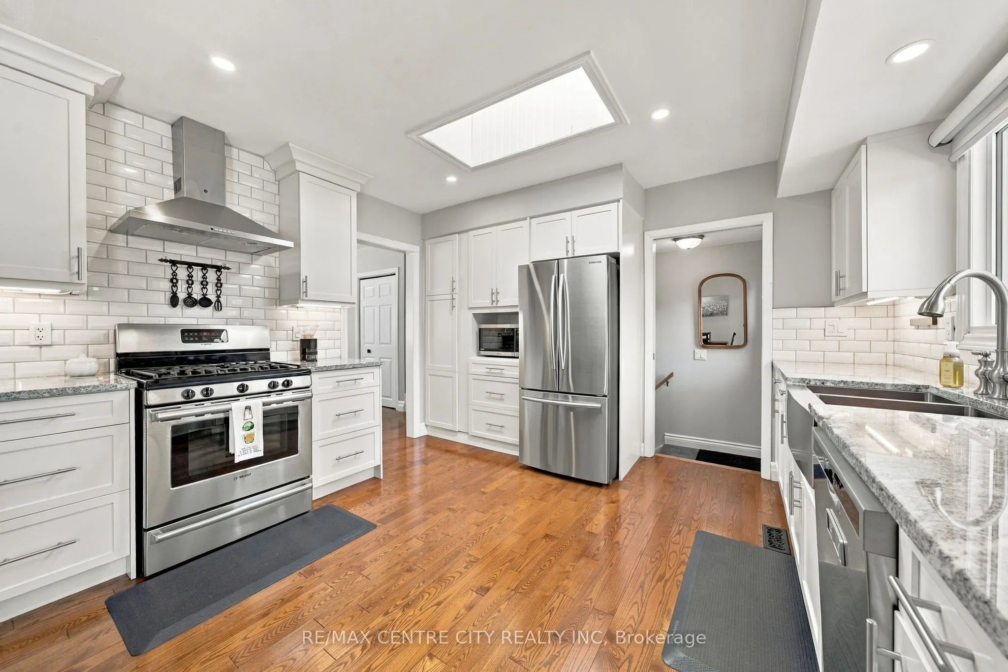96 Tweed Crescent