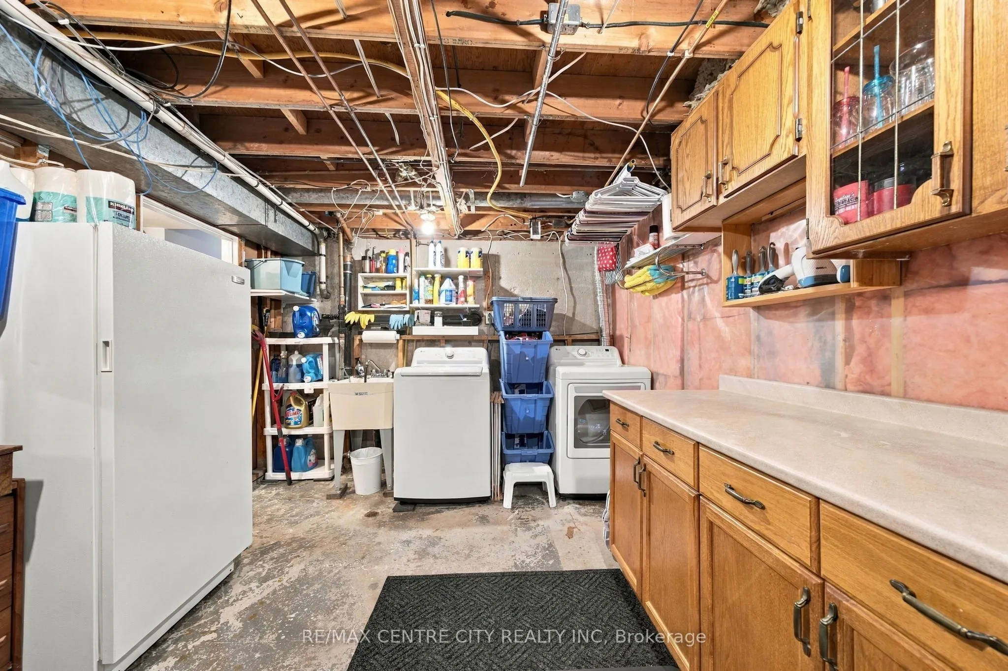 96 Tweed Crescent