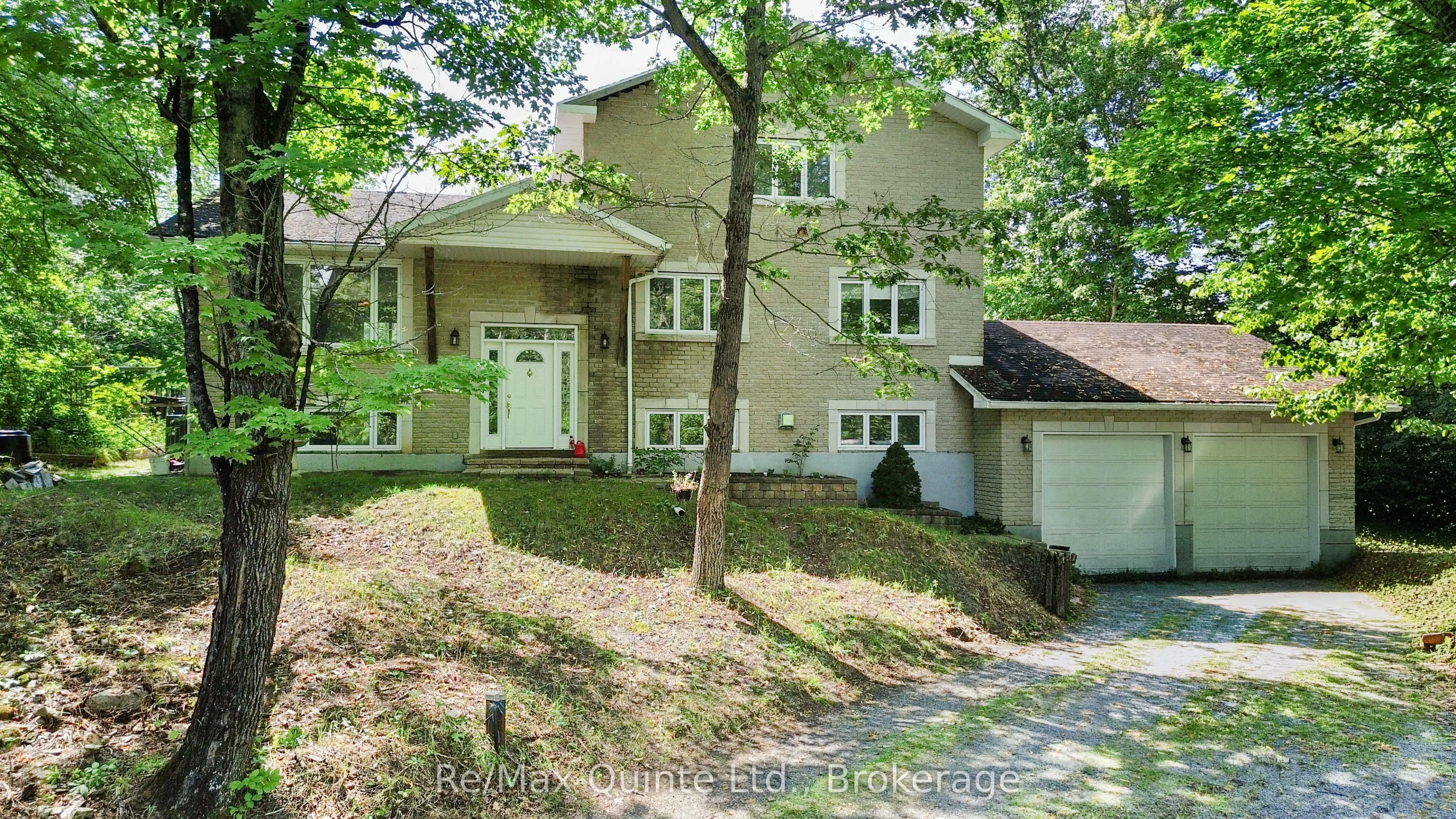 49 North Shore Lane