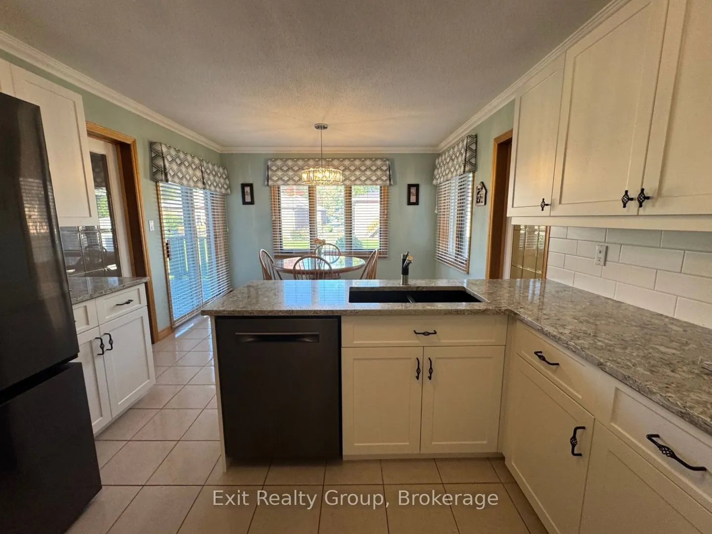 17 Bridlewood Lane
