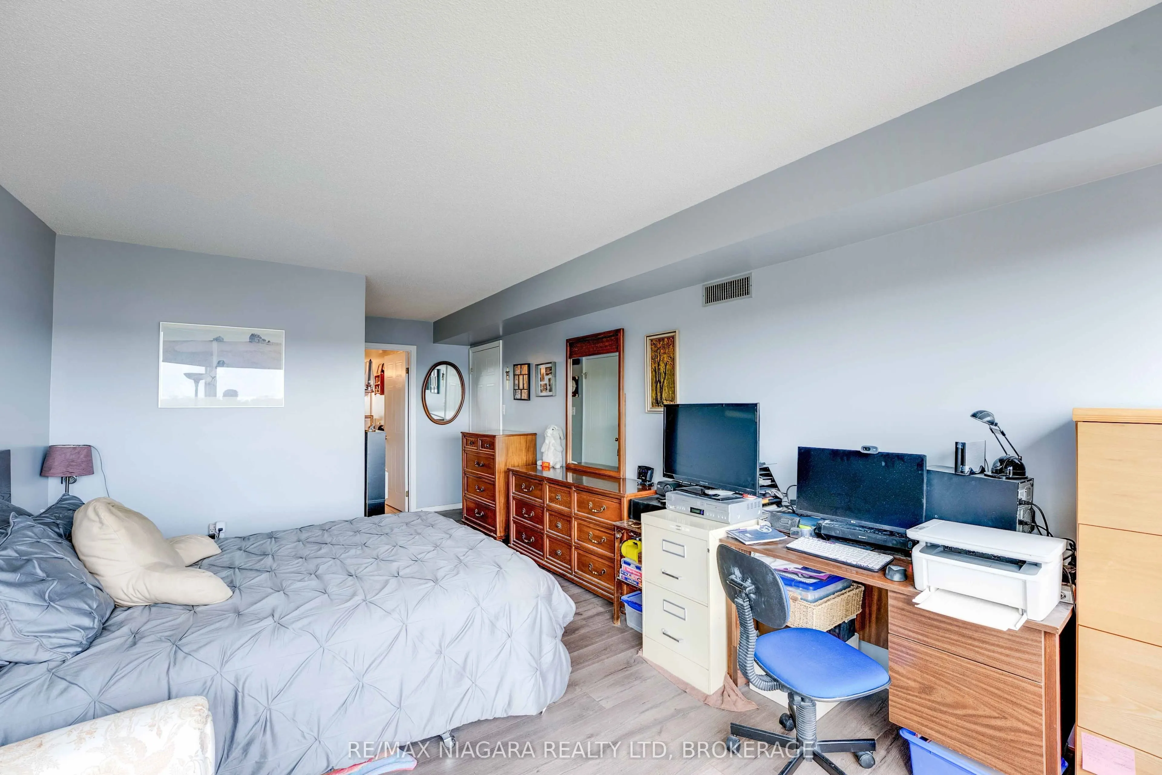5100 Dorchester Road E #702
