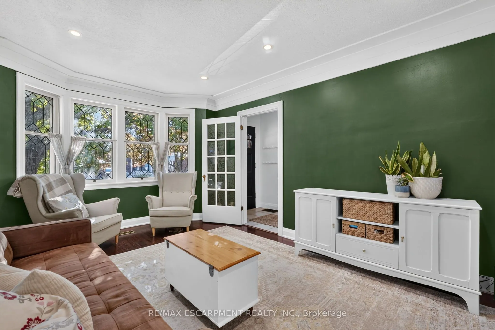 78 CAMERON Avenue S