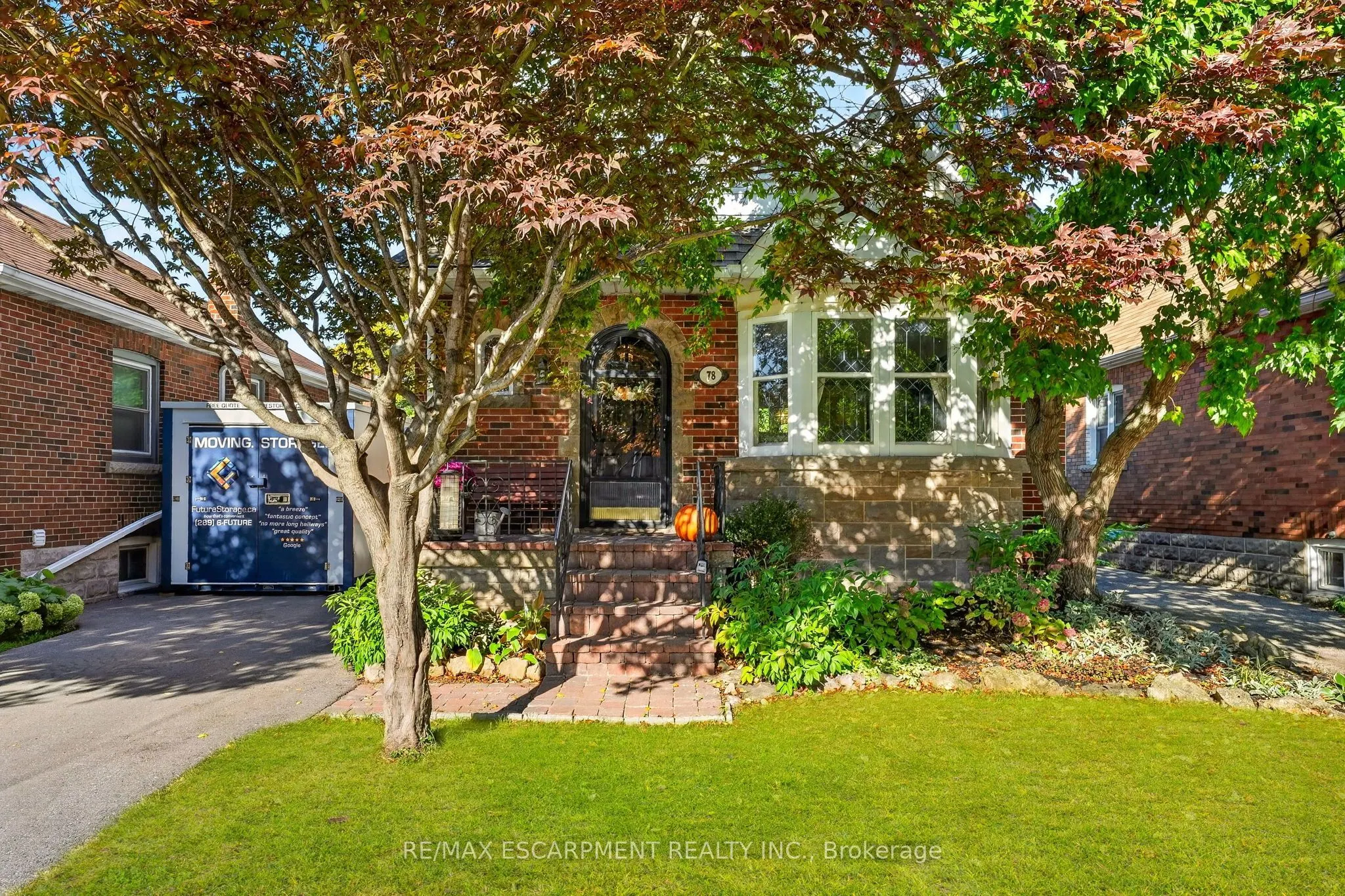 78 CAMERON Avenue S