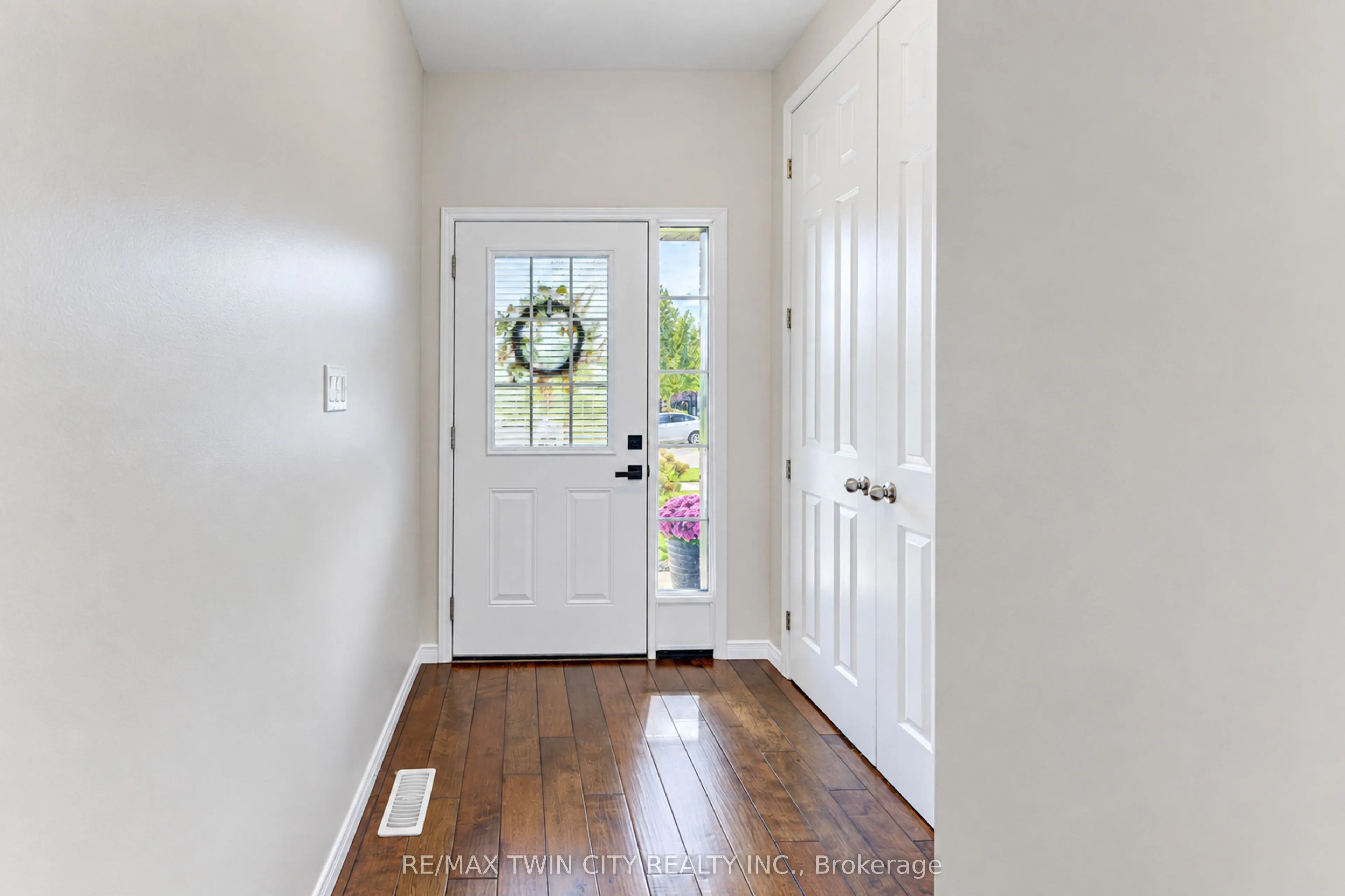 541 Brittania Crescent