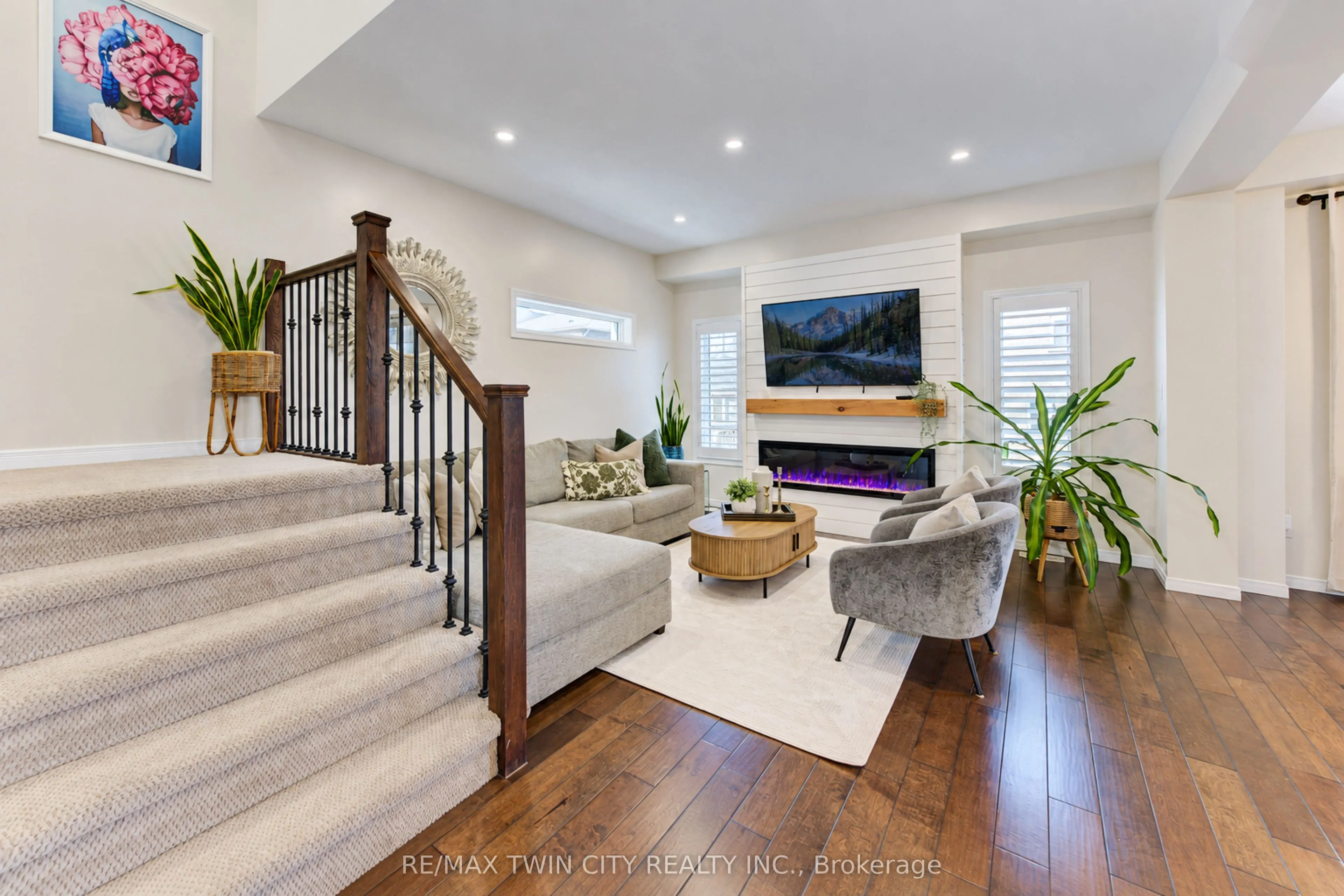 541 Brittania Crescent
