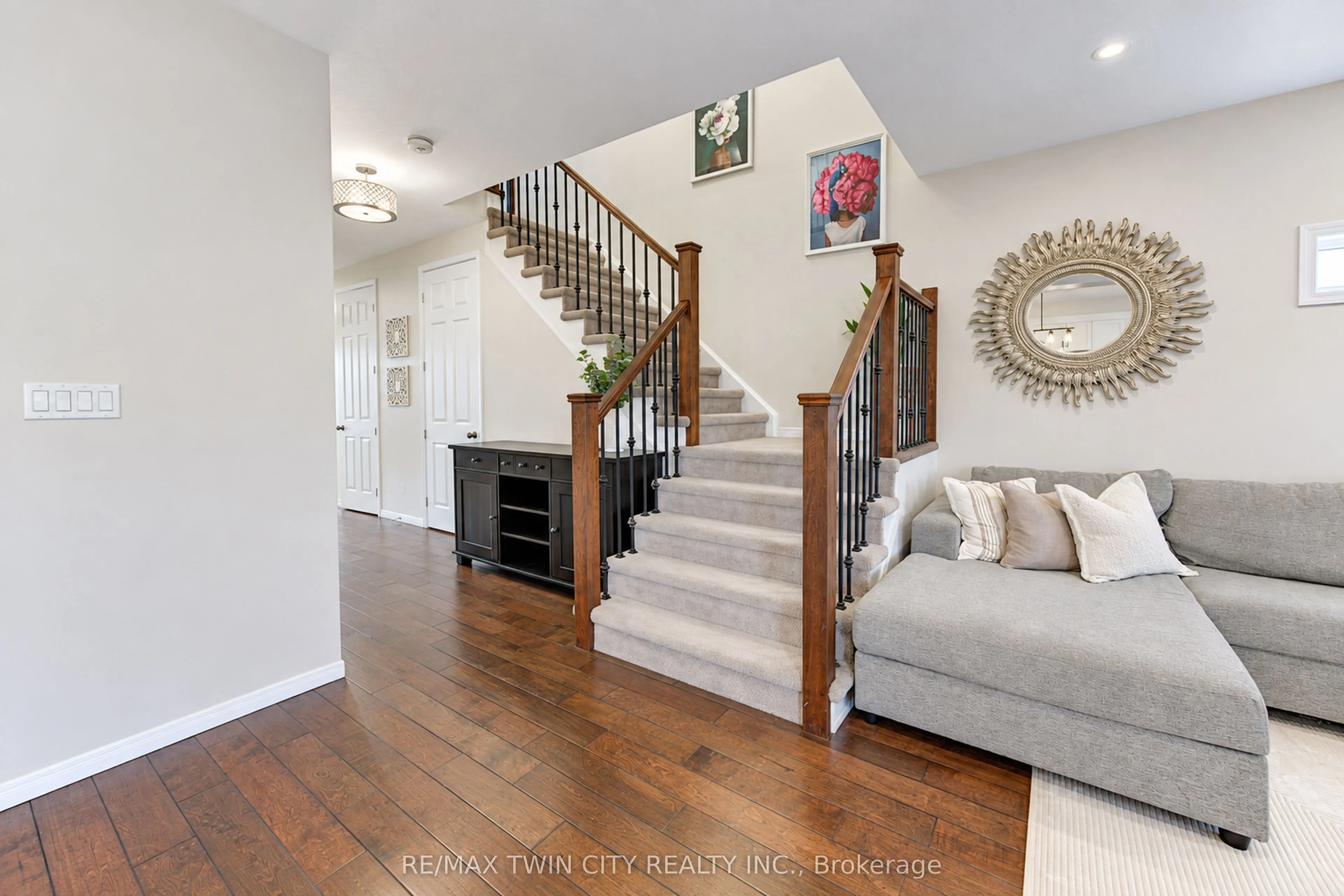541 Brittania Crescent