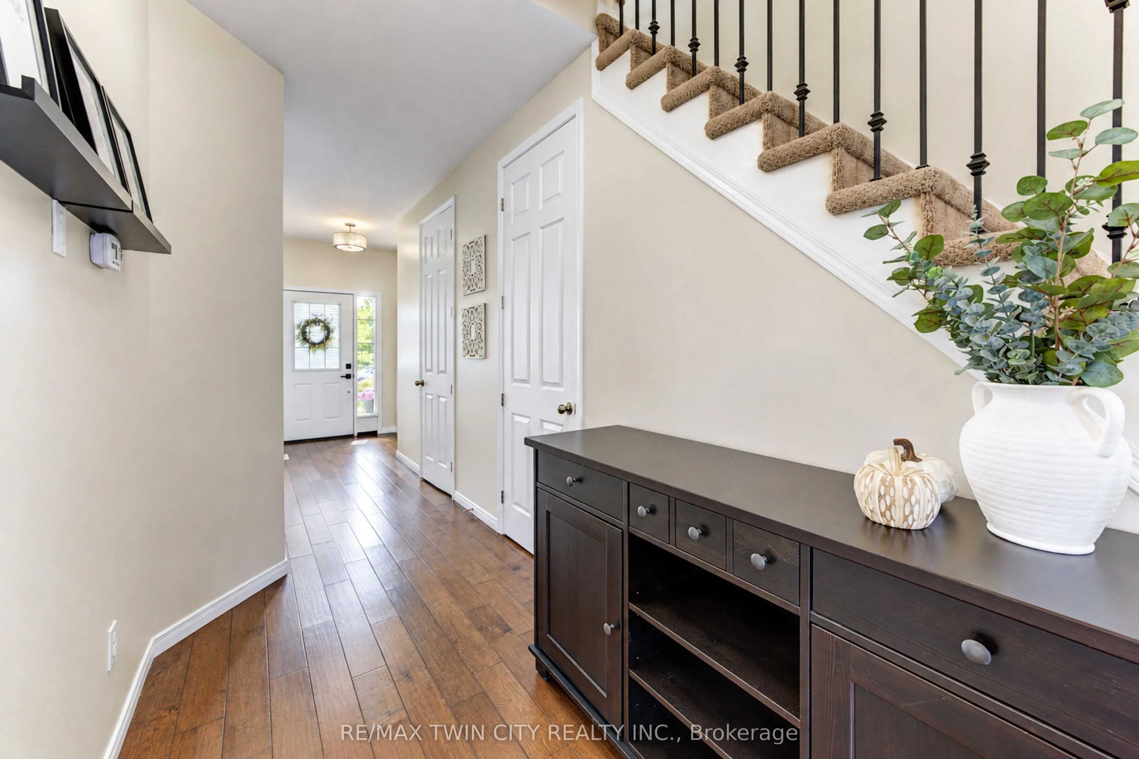 541 Brittania Crescent