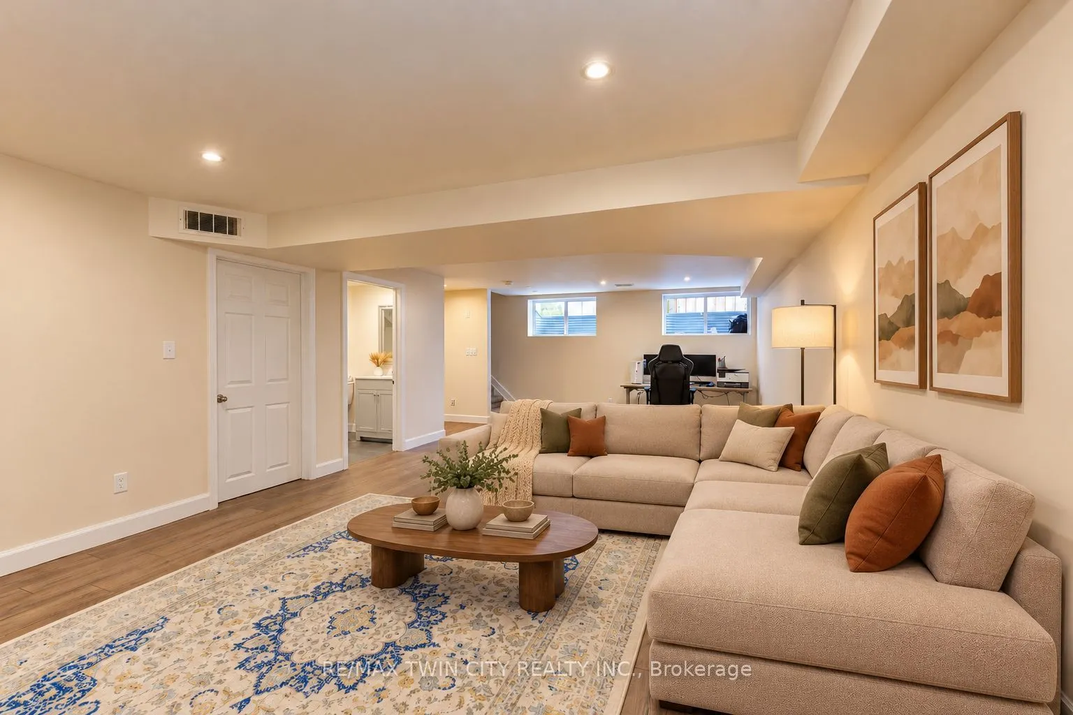 541 Brittania Crescent