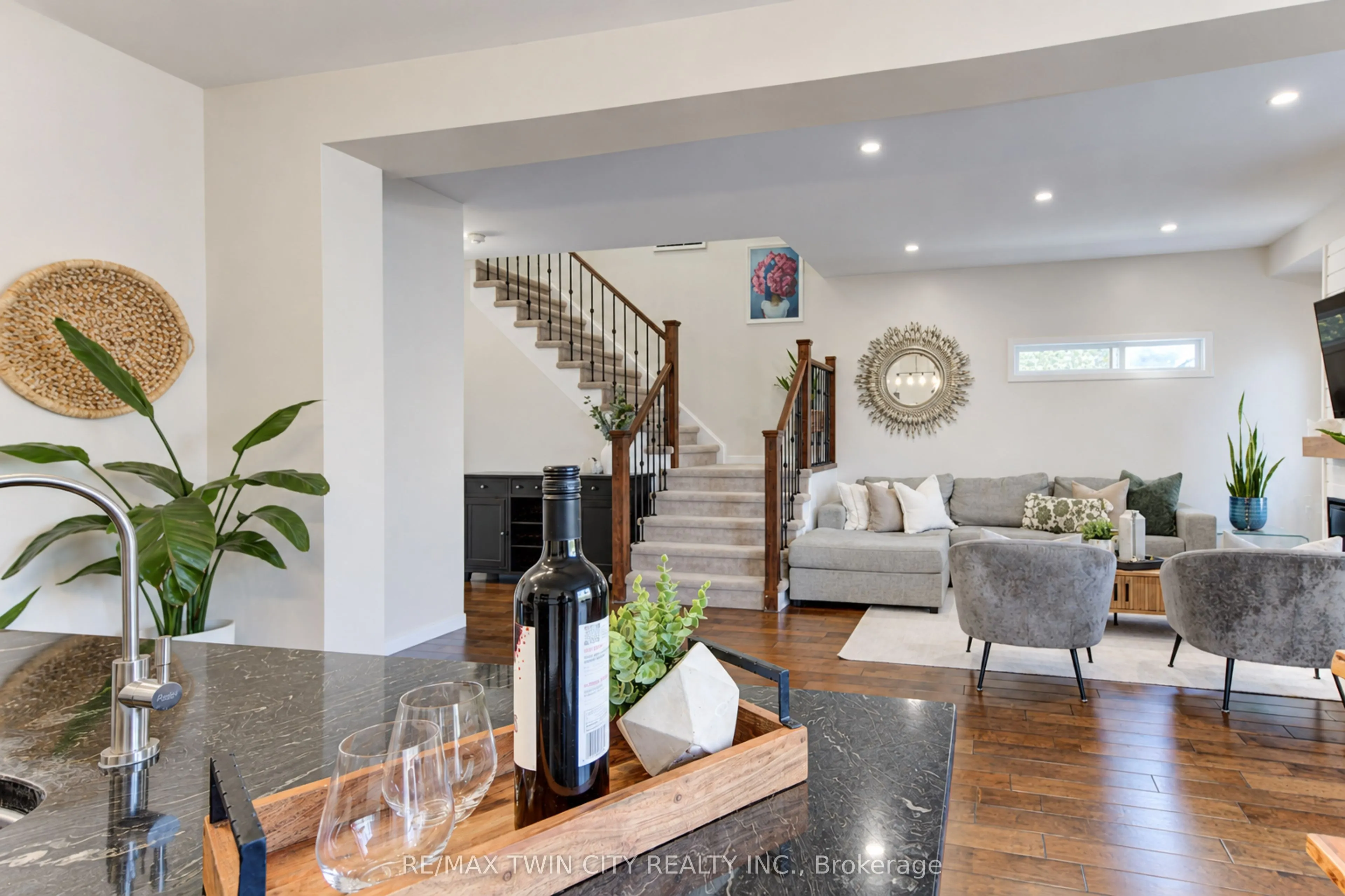 541 Brittania Crescent