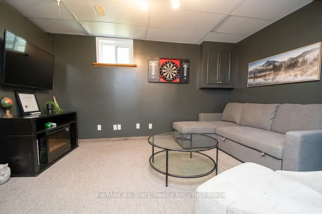 1118 Huntington Circle