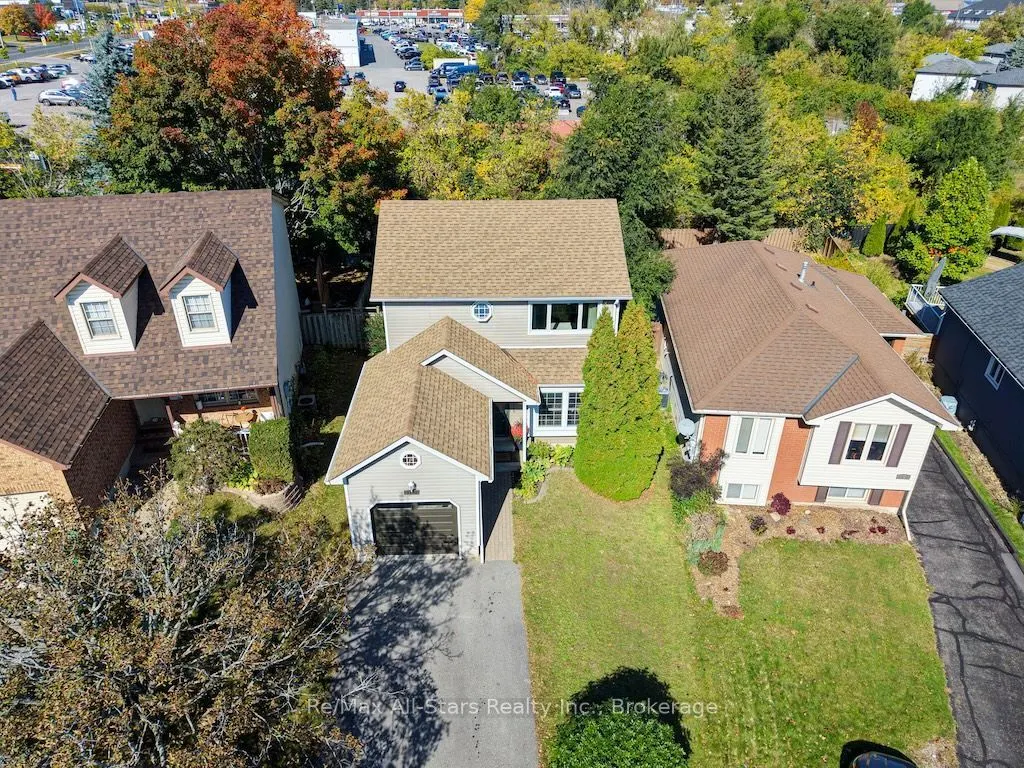 1118 Huntington Circle