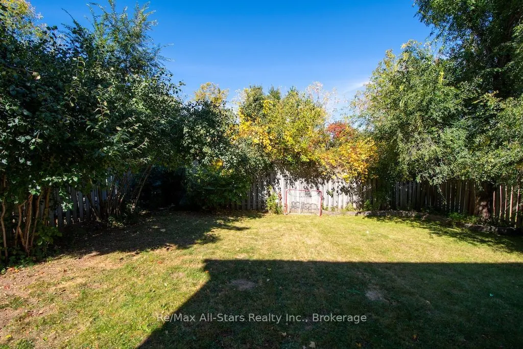1118 Huntington Circle