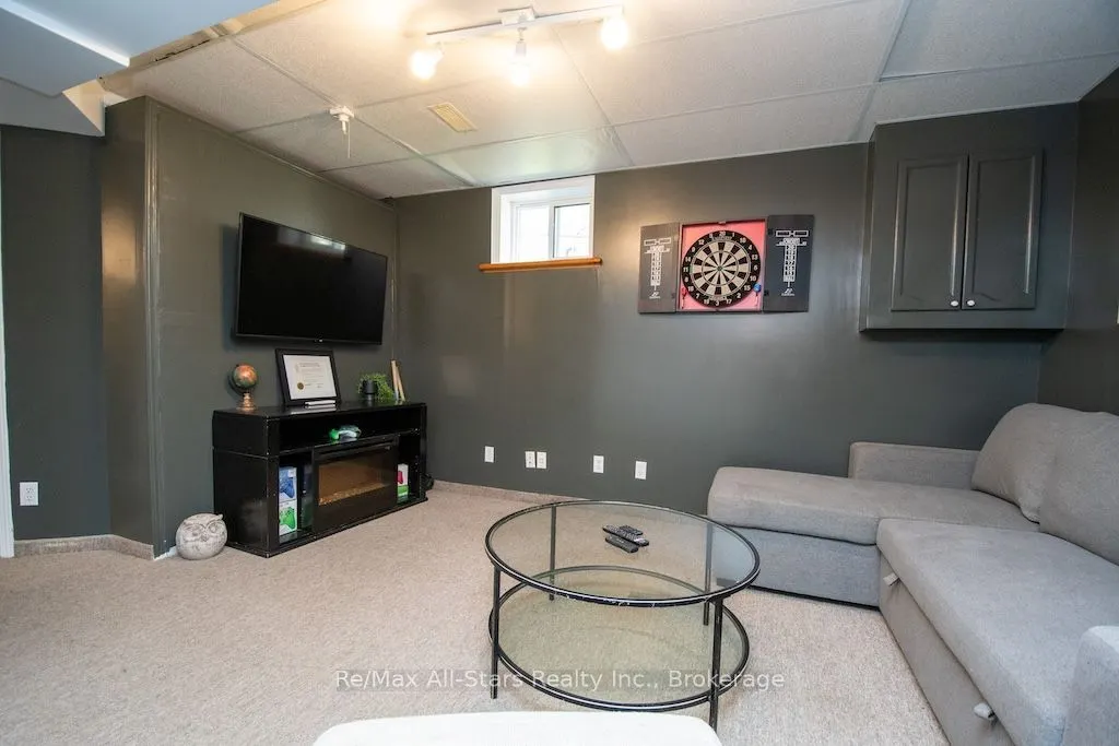 1118 Huntington Circle