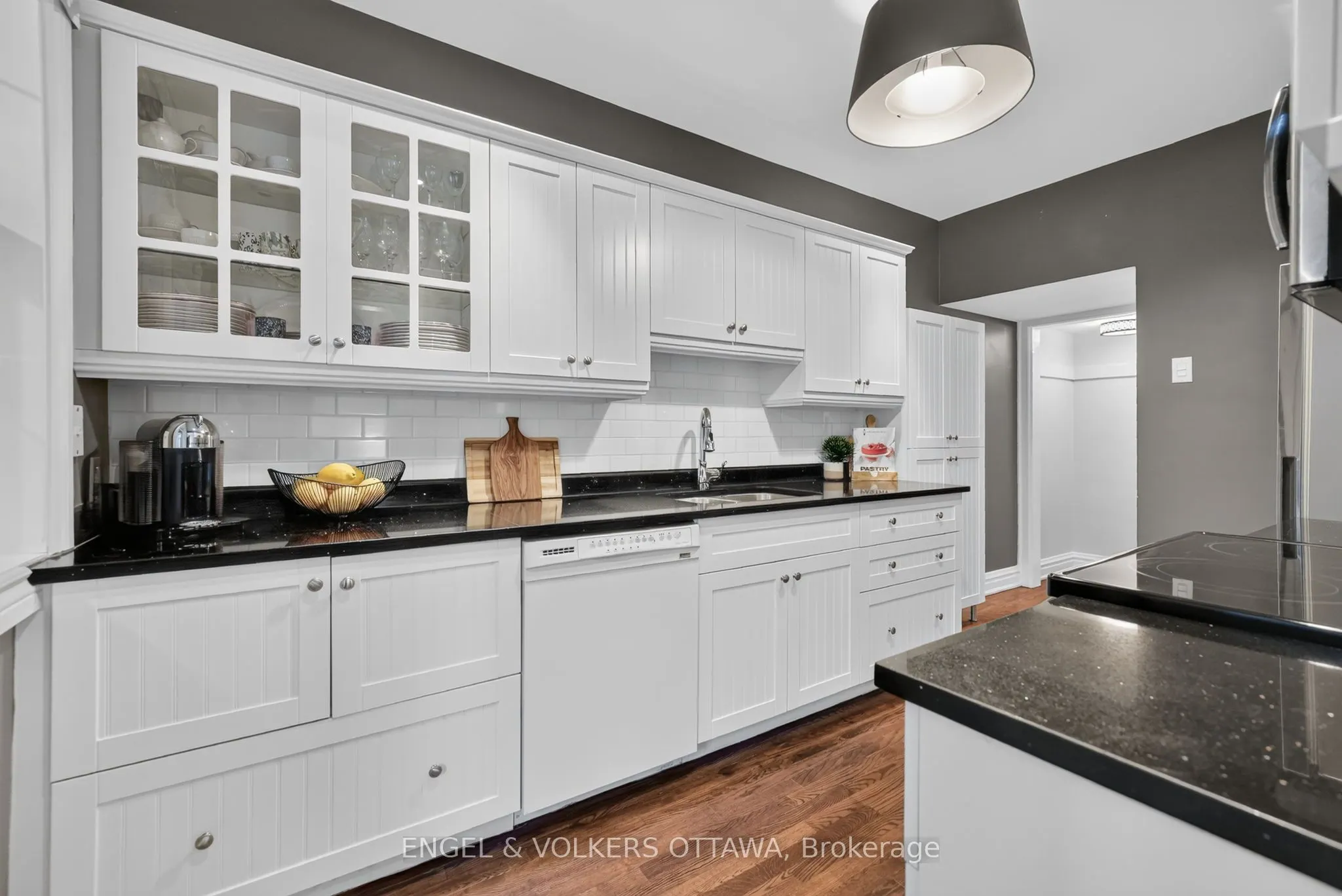 122 Renfrew Avenue