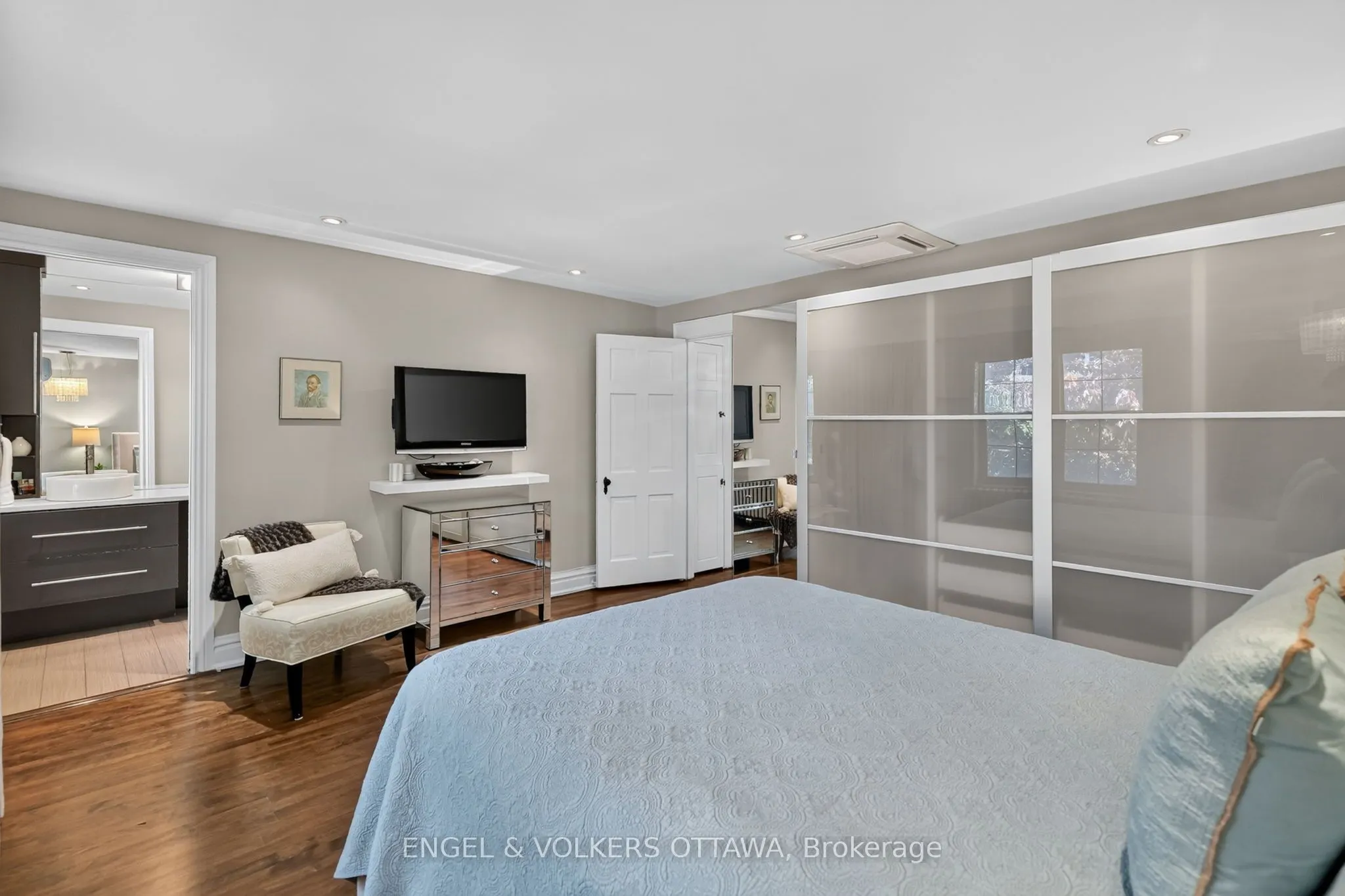 122 Renfrew Avenue