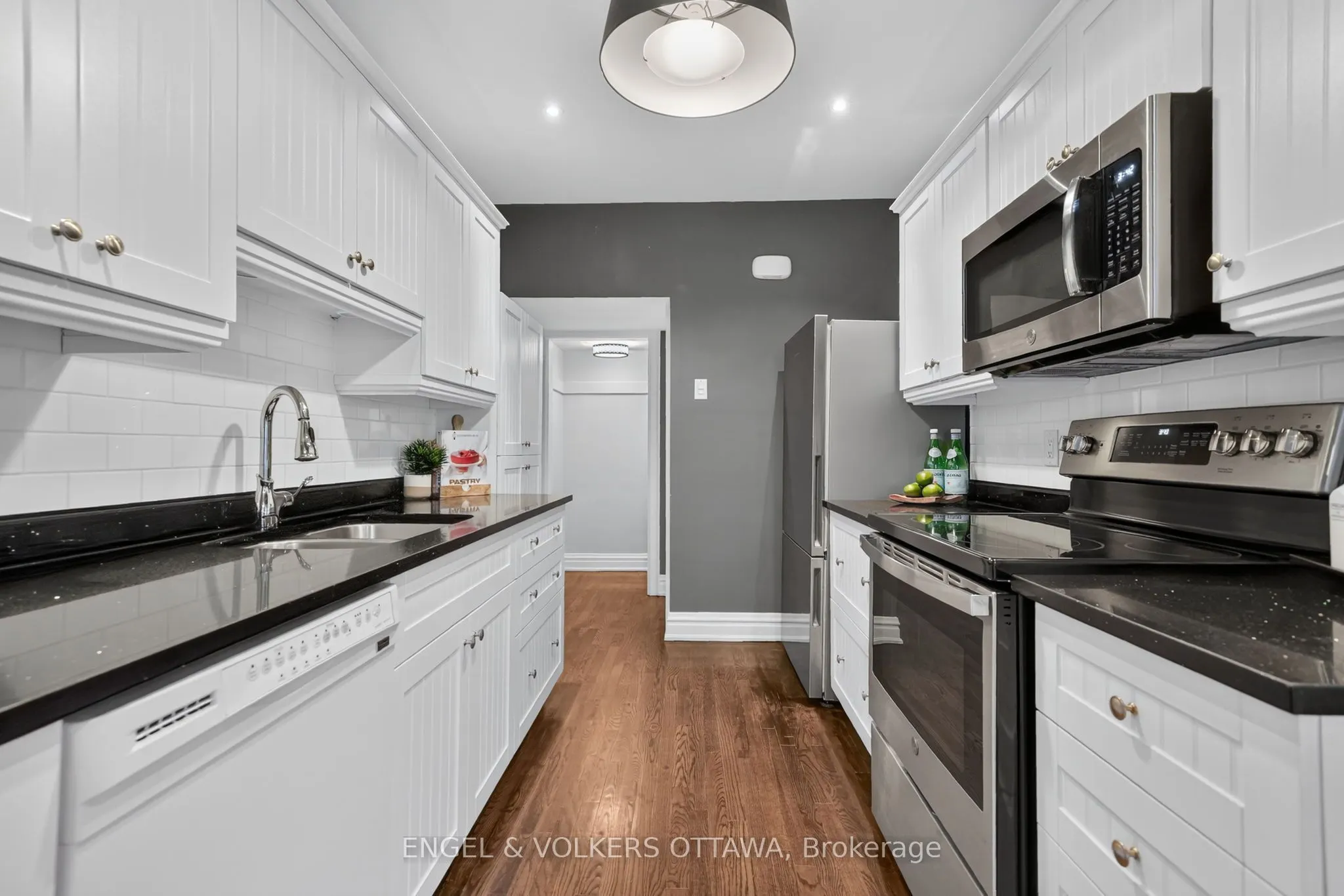 122 Renfrew Avenue