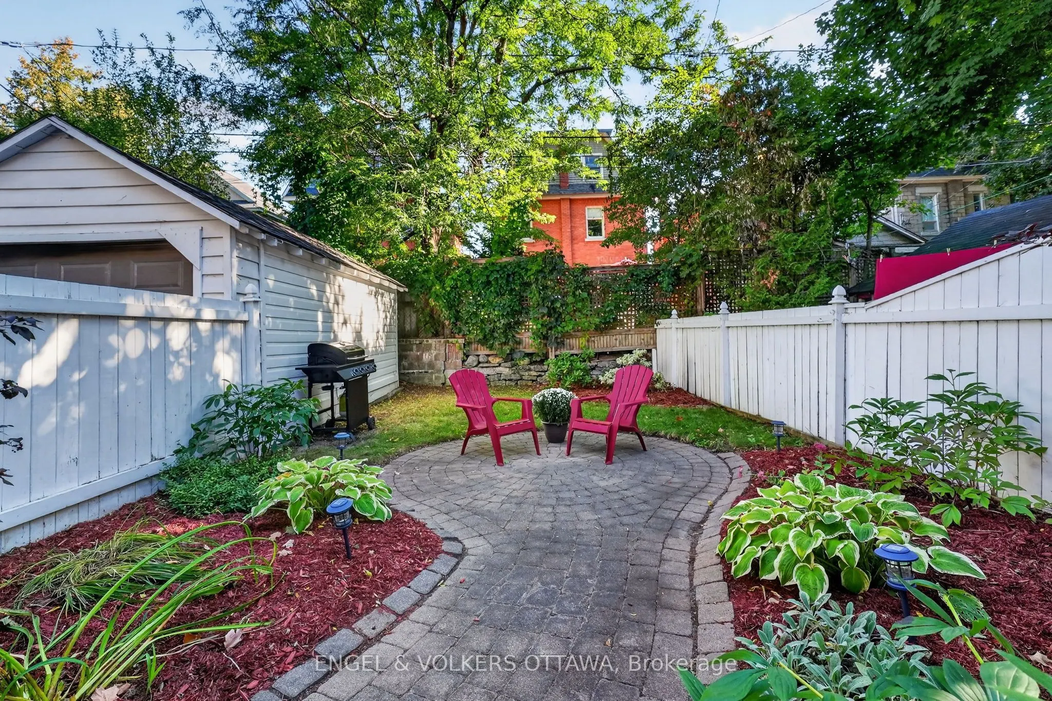 122 Renfrew Avenue
