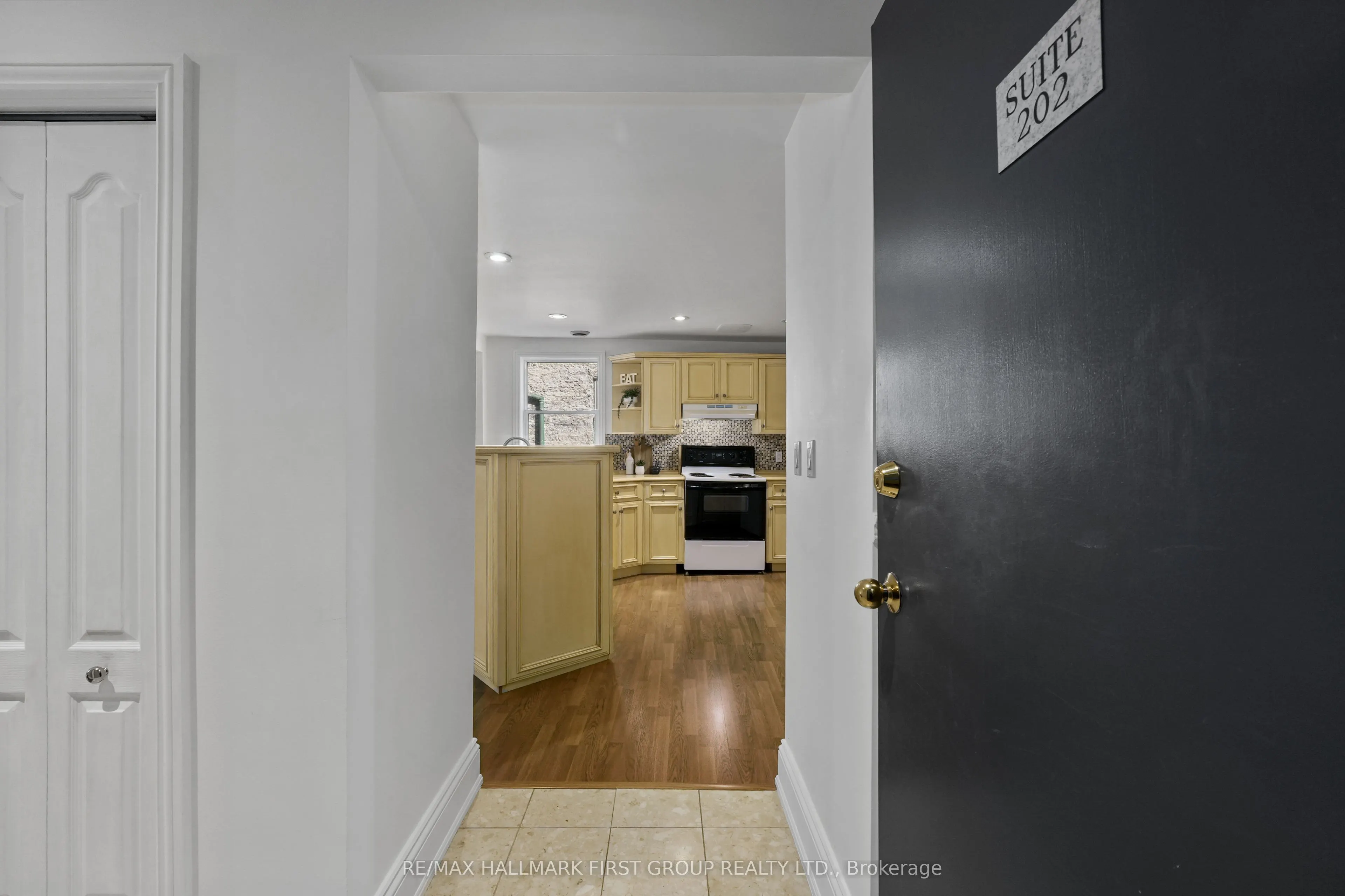 19 King Street W #202