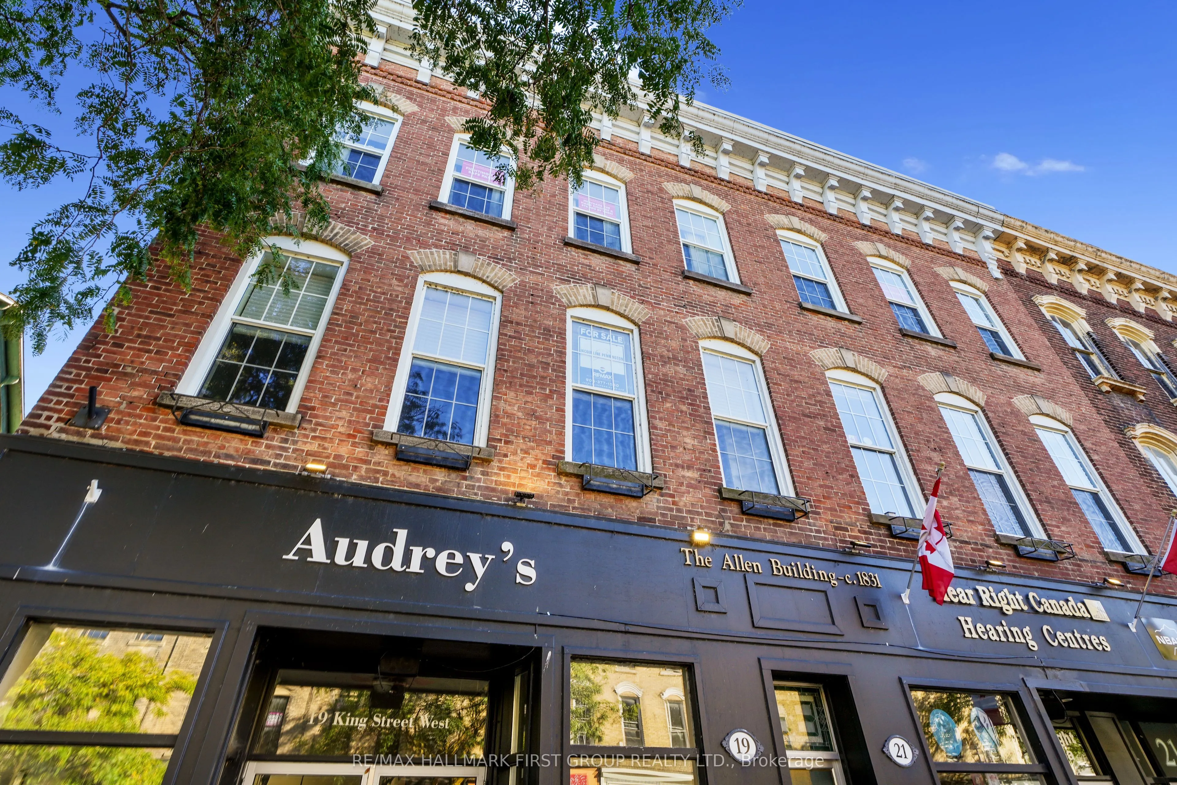 19 King Street W #202