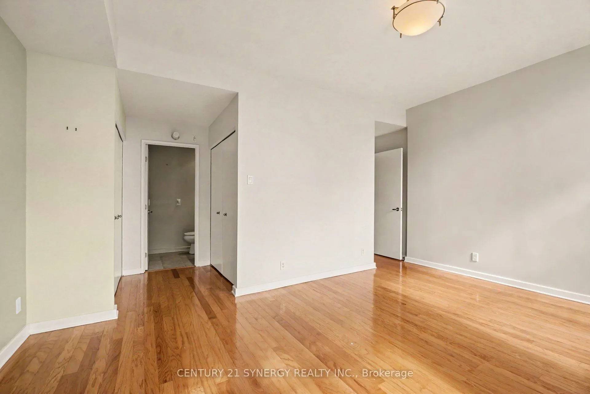 150 Caroline Avenue #PH4