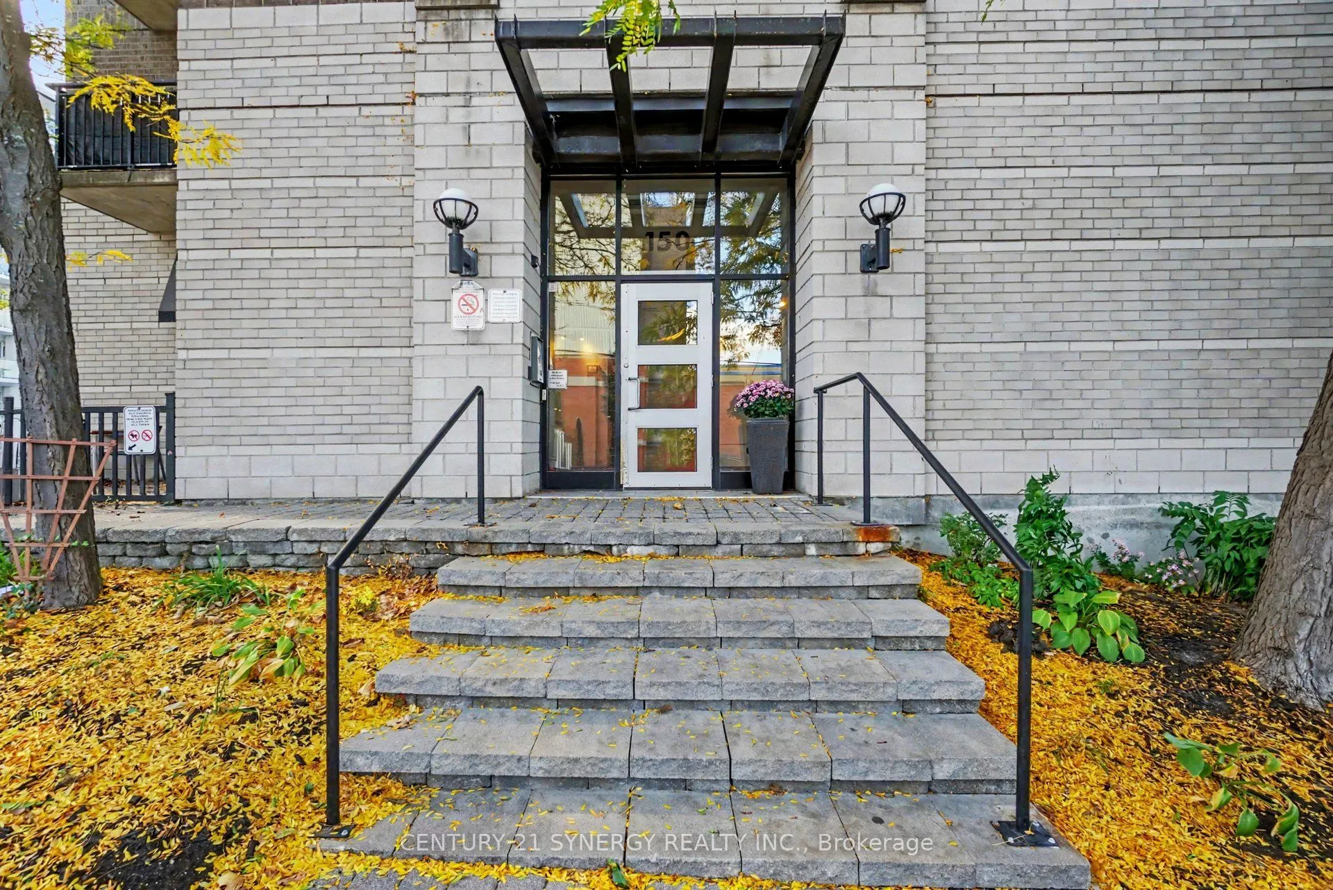 150 Caroline Avenue #PH4