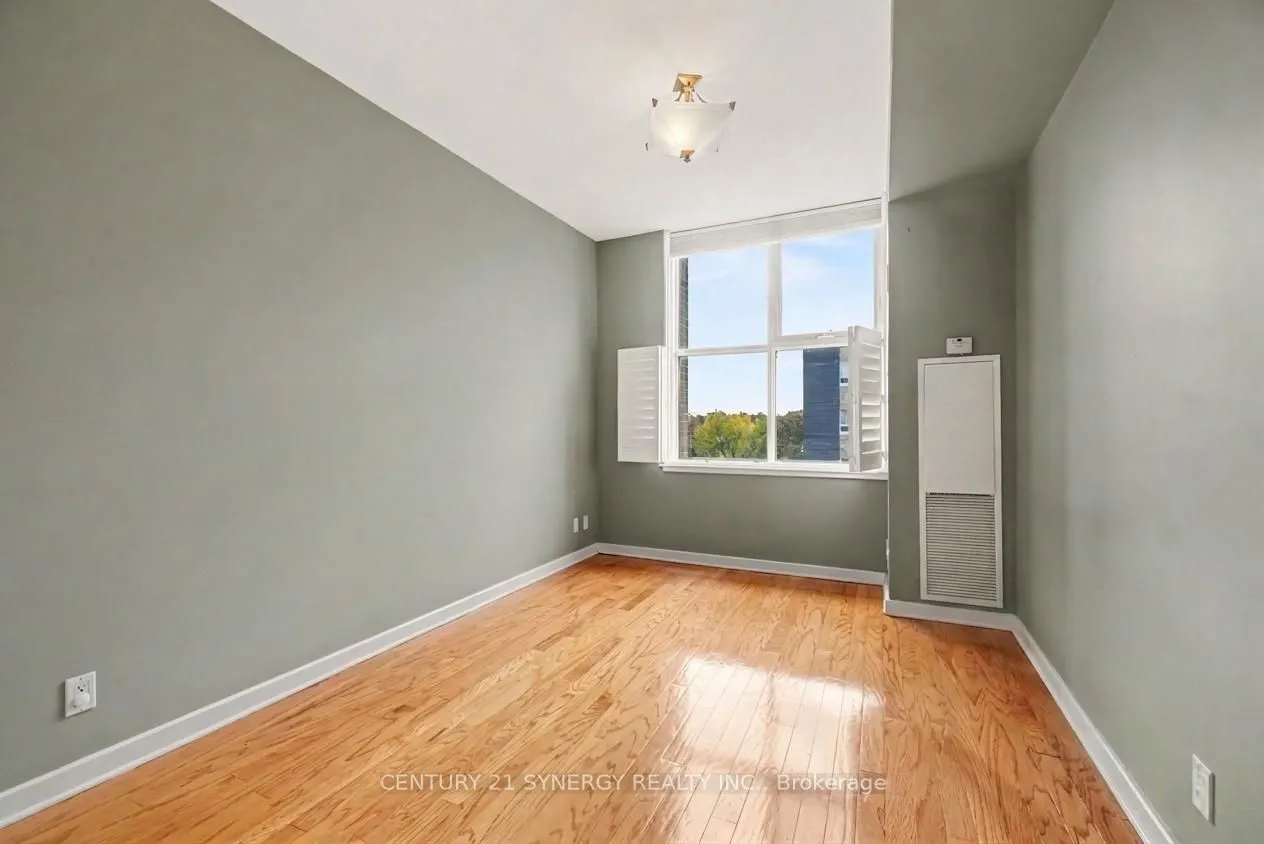 150 Caroline Avenue #PH4