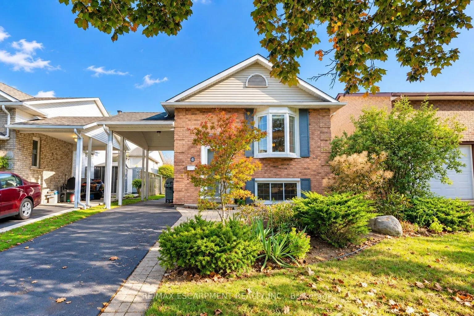 6 SANDRA Crescent