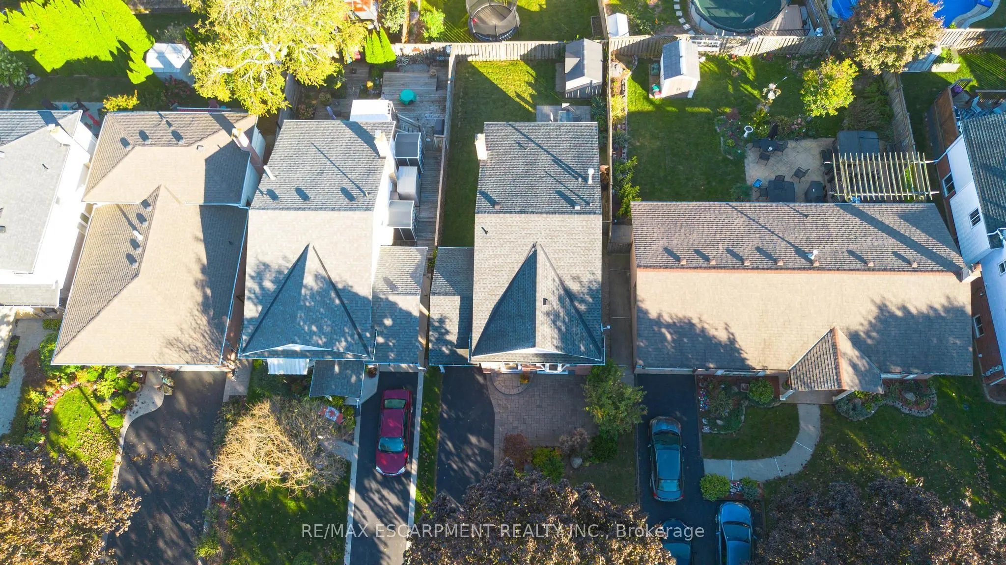 6 SANDRA Crescent