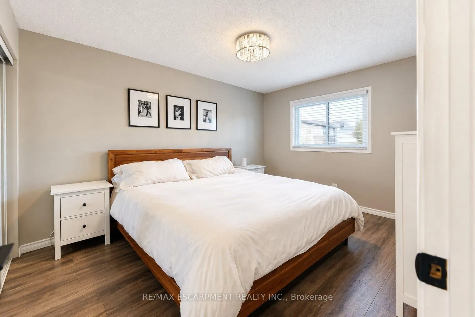 6 SANDRA Crescent