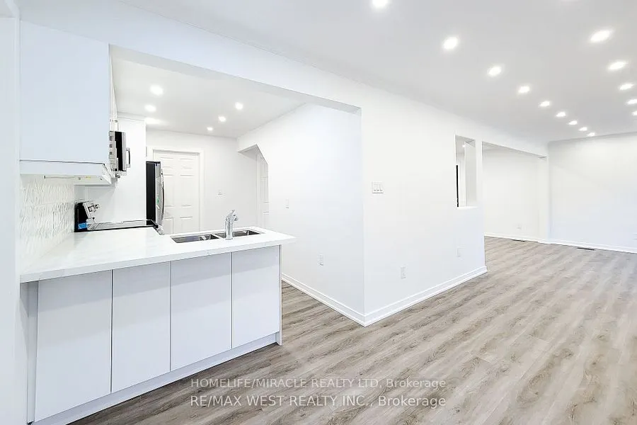 184 Beach Boulevard