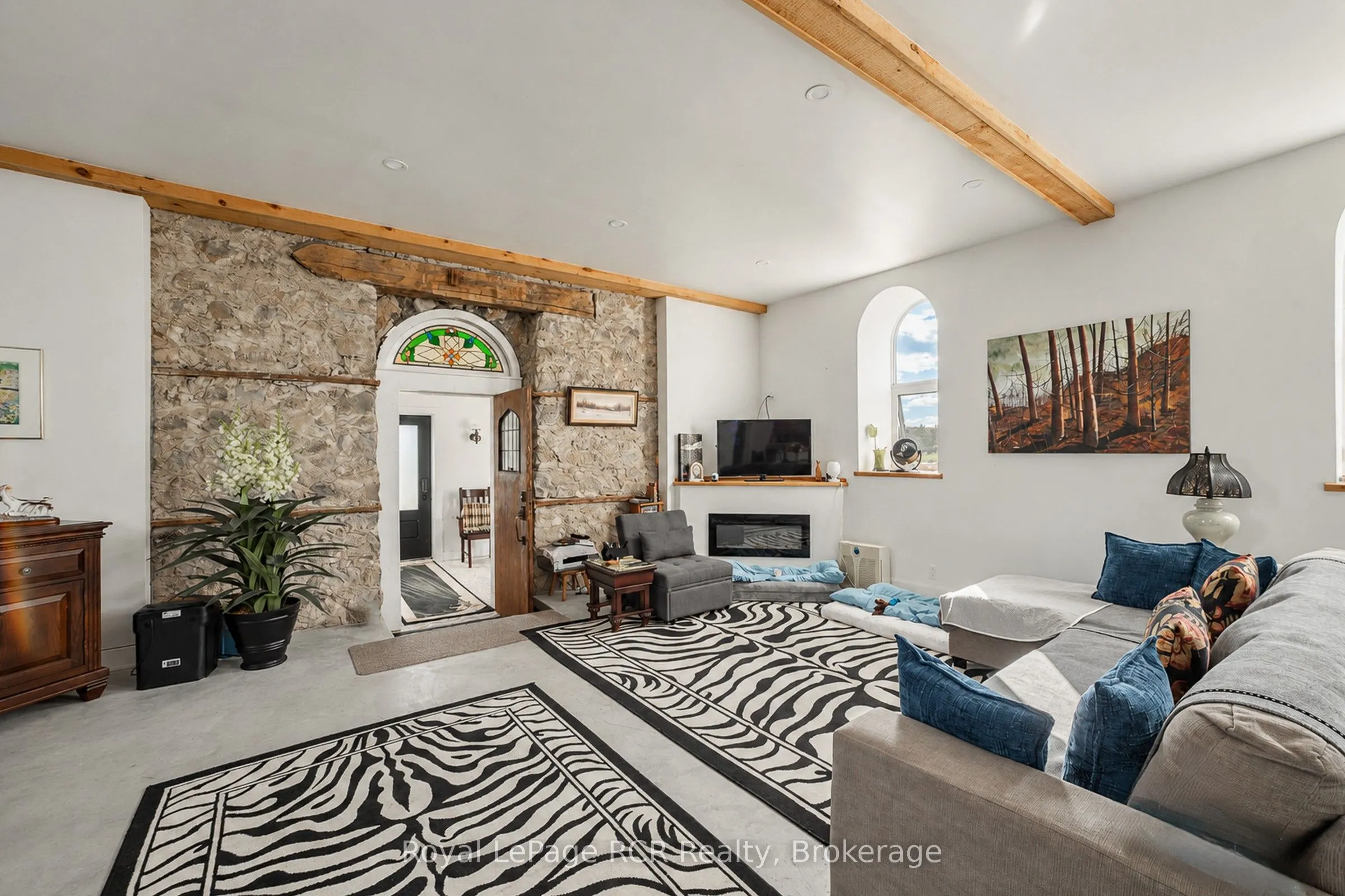 116190 Grey Road 3