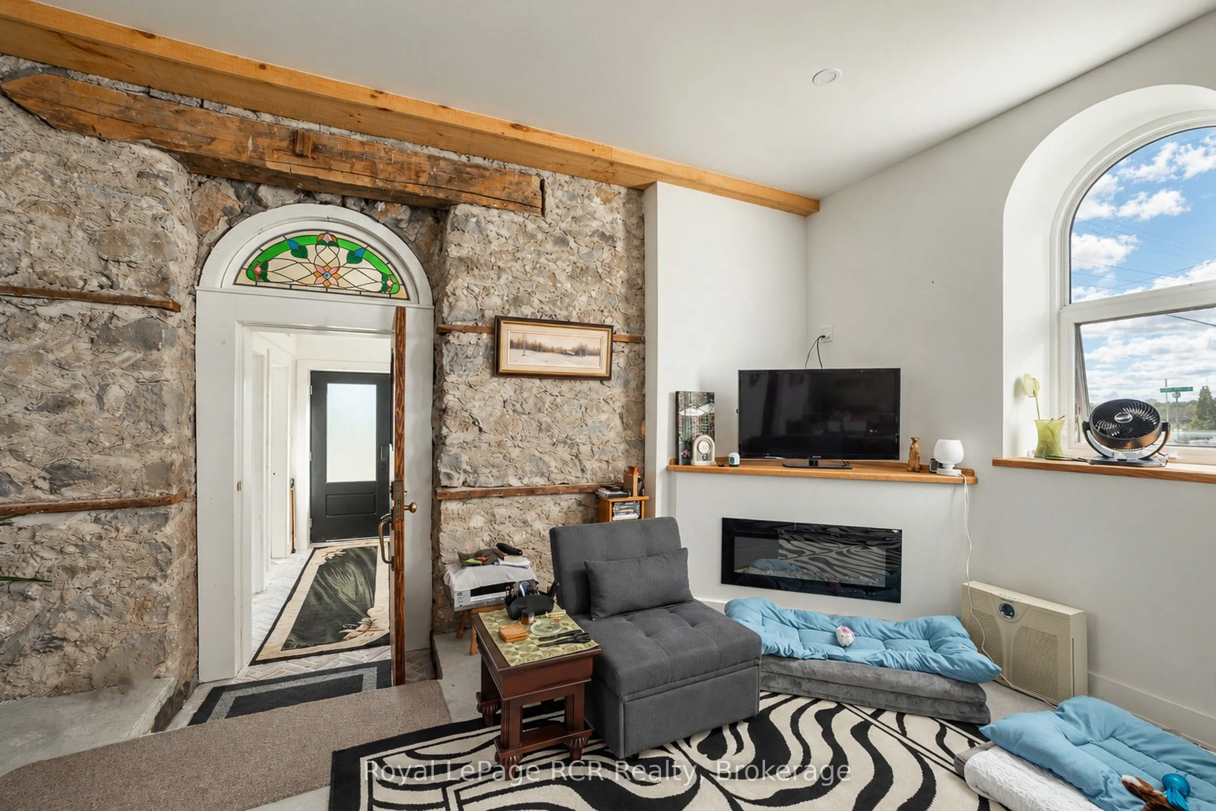 116190 Grey Road 3