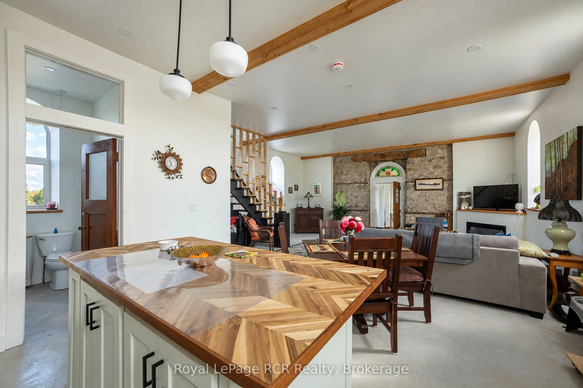 116190 Grey Road 3