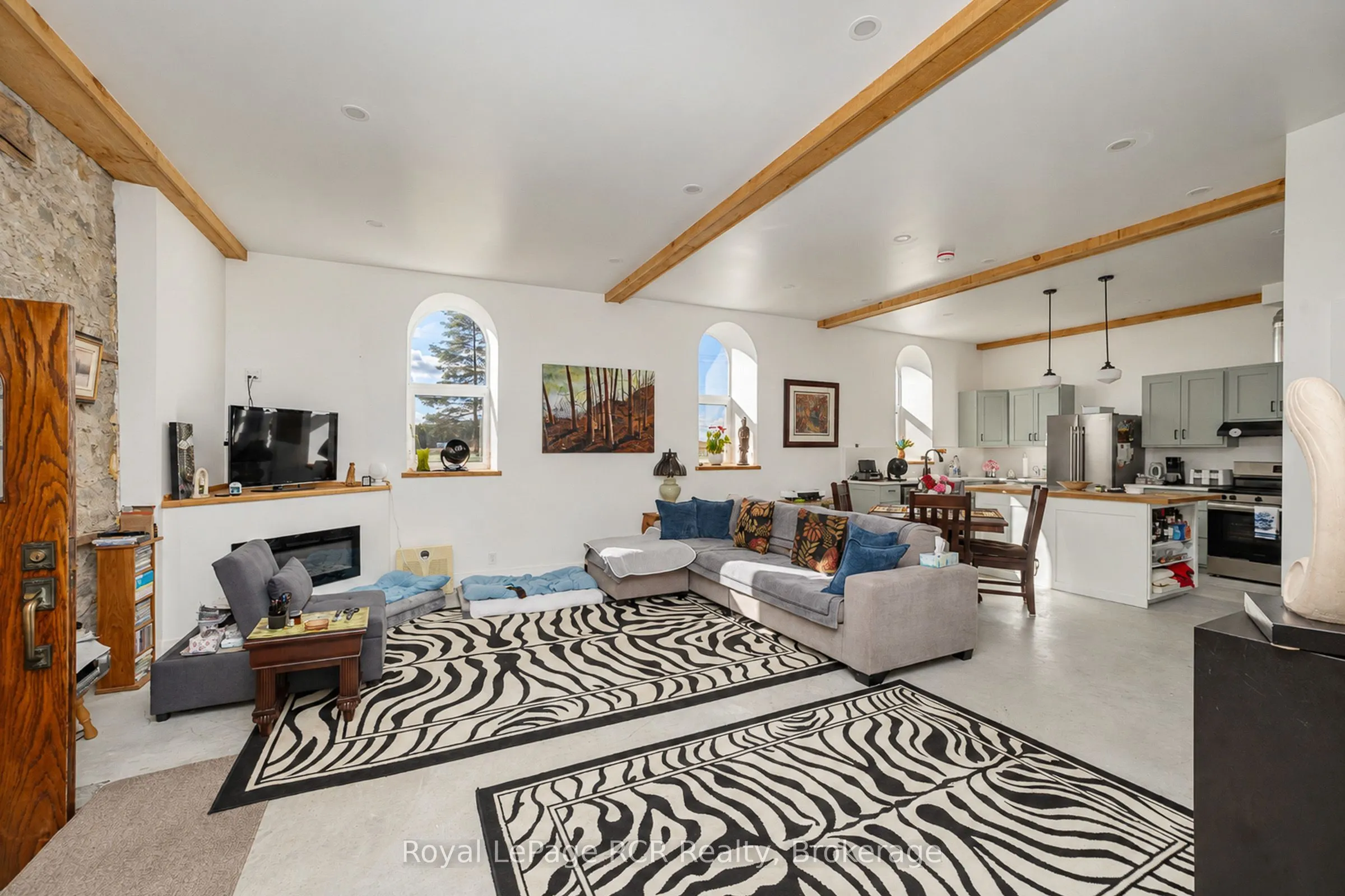116190 Grey Road 3