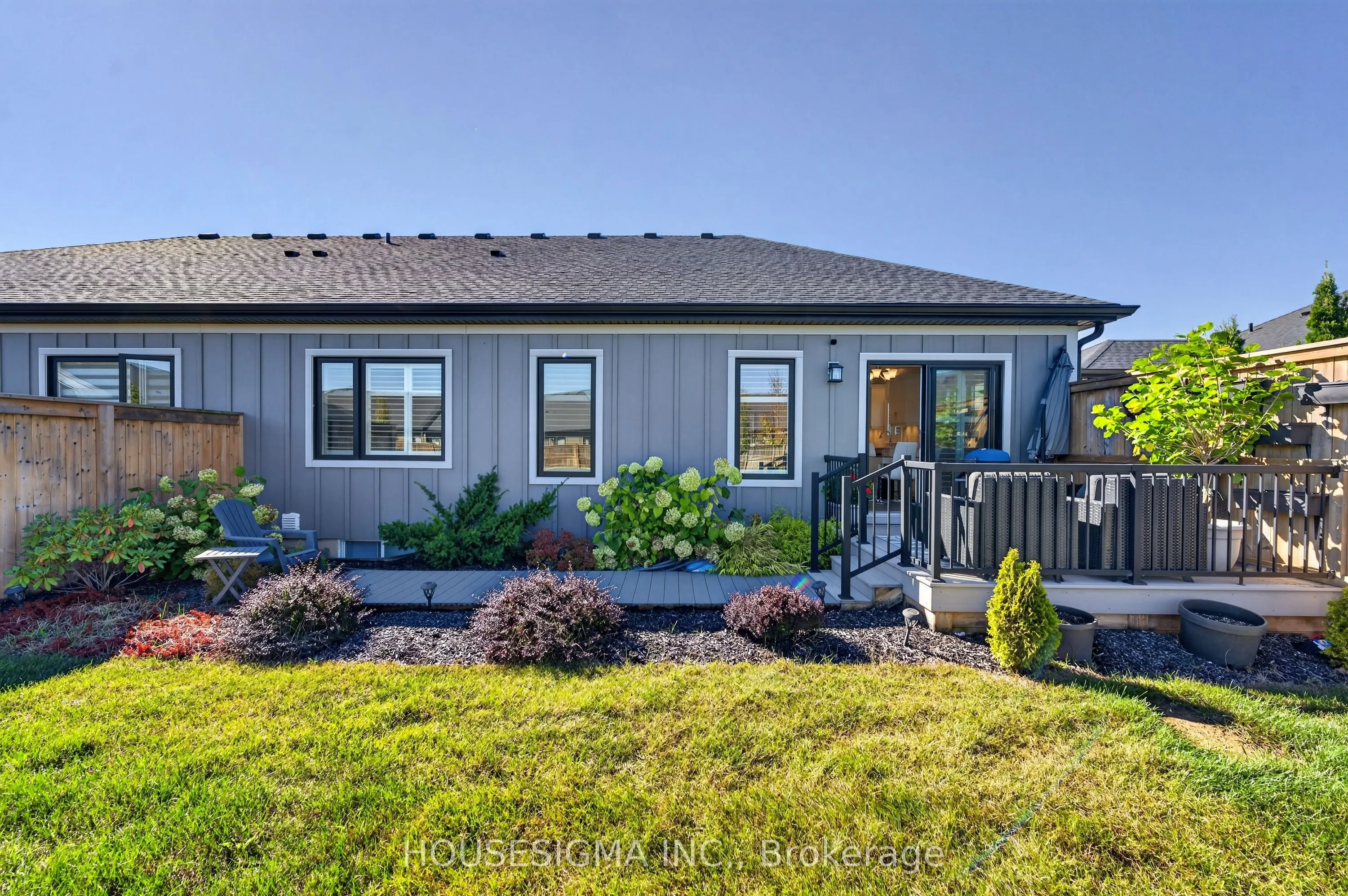 154 Port Robinson Road #11