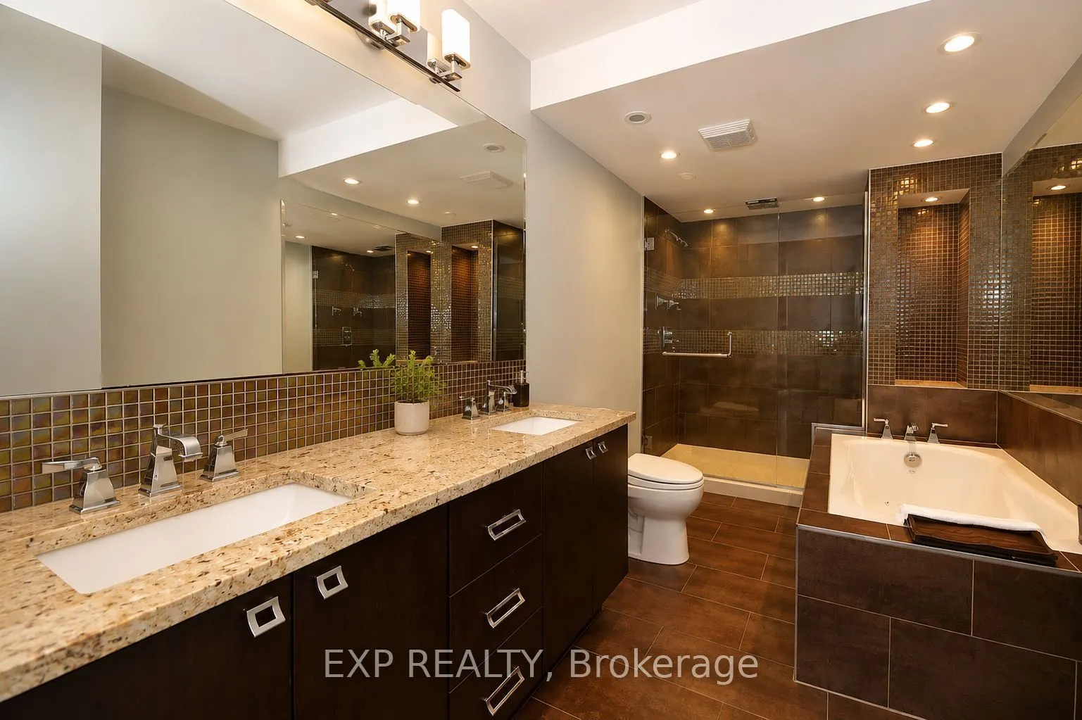 160 George Street #401