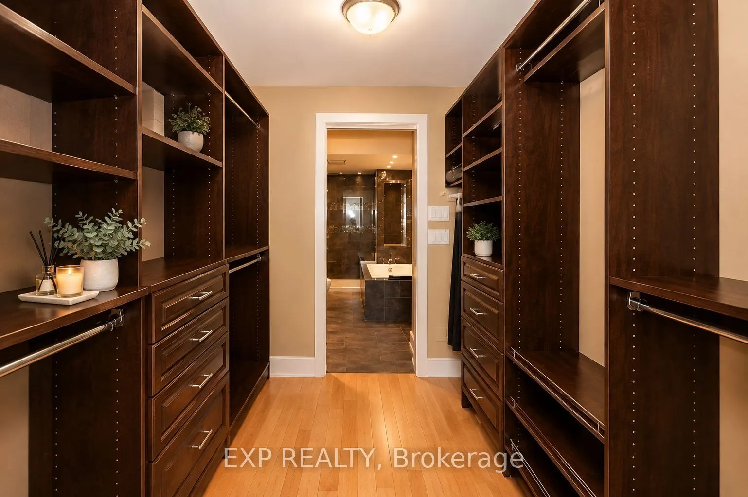 160 George Street #401