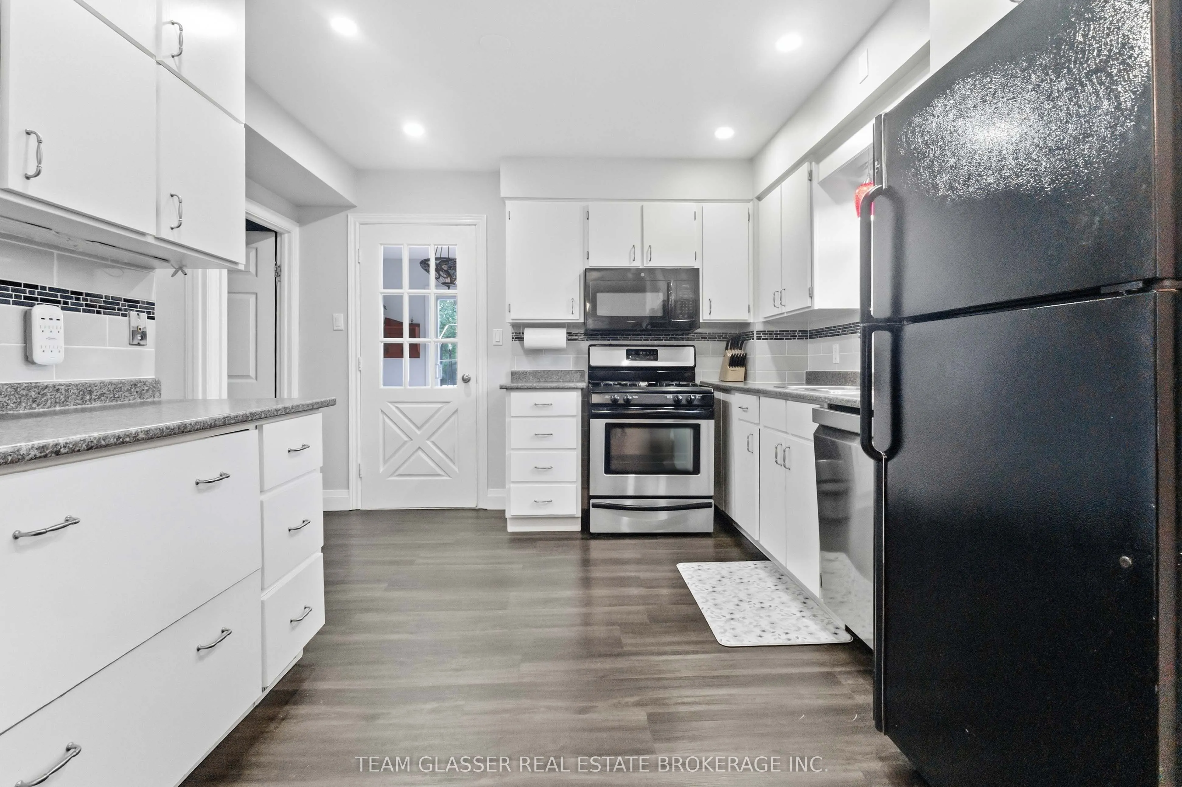 27 DENGATE Crescent