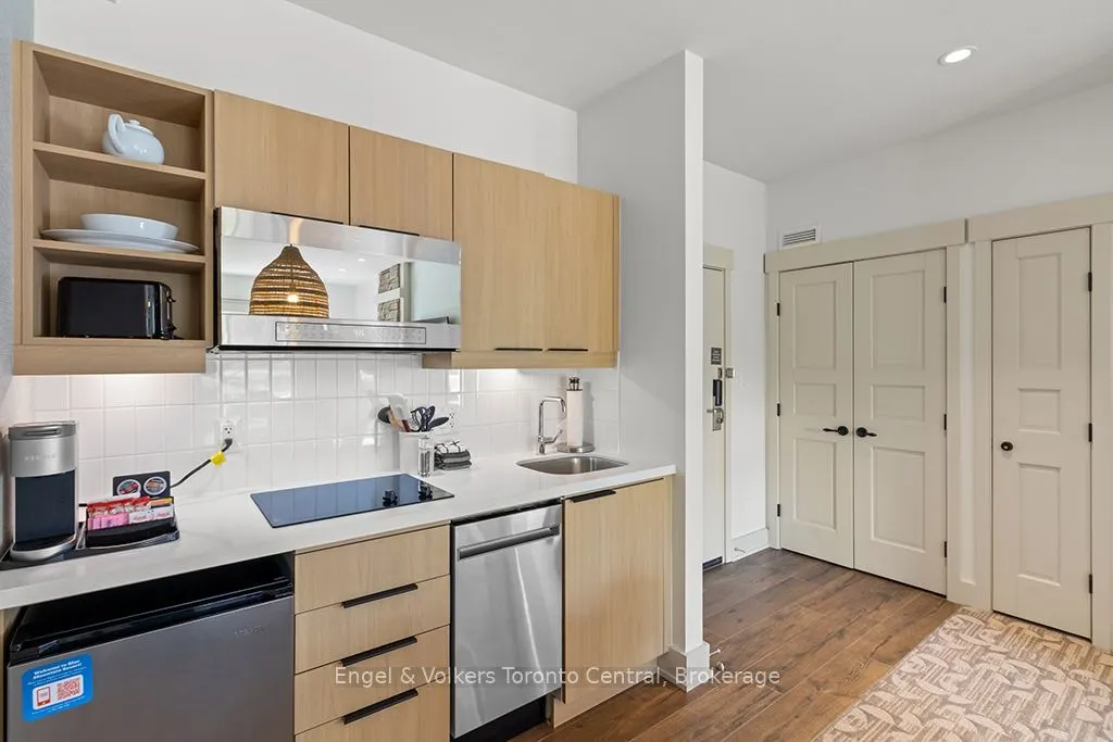 190 Jozo Weider Boulevard #412