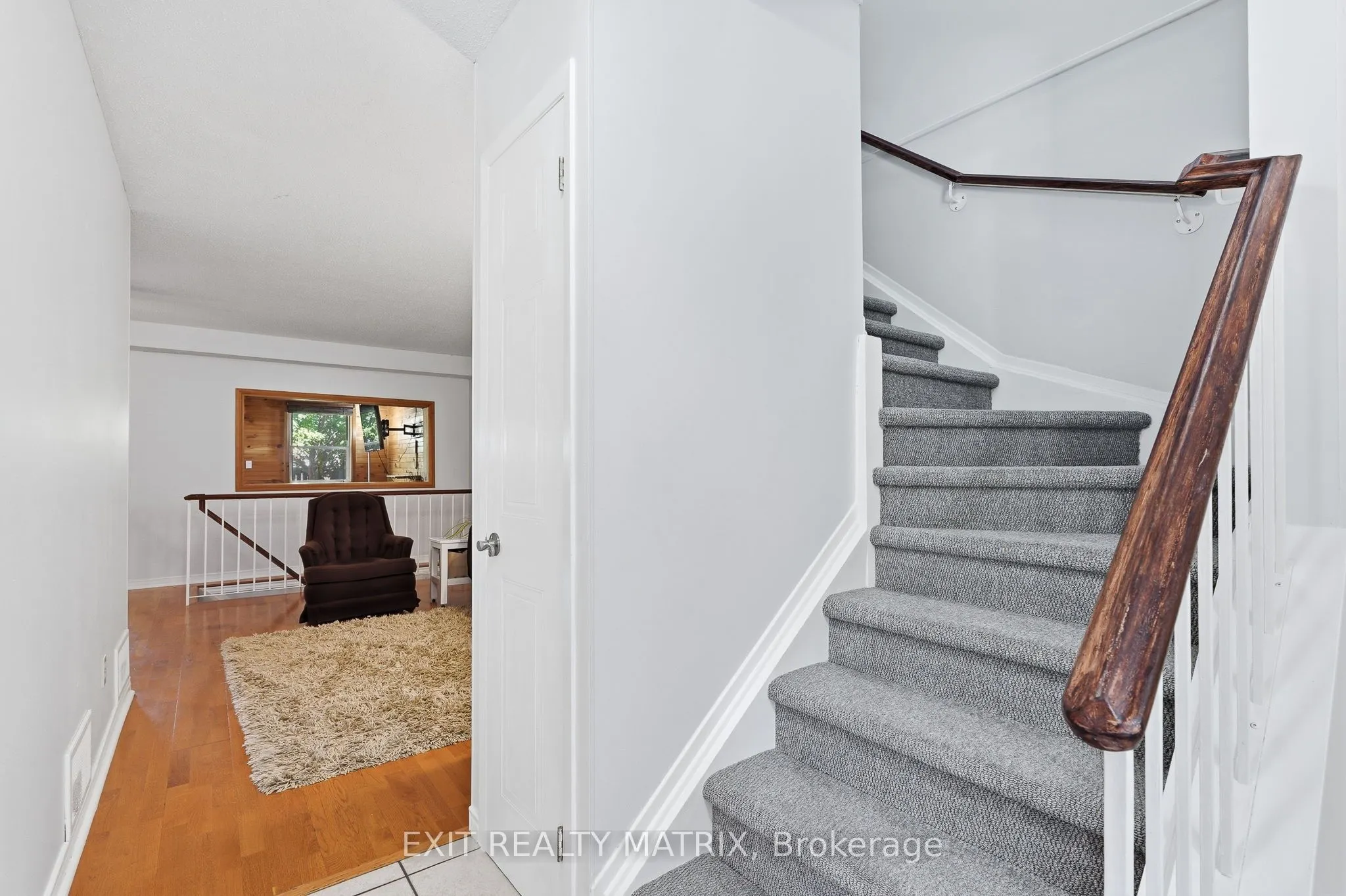 751 Clearcrest Crescent