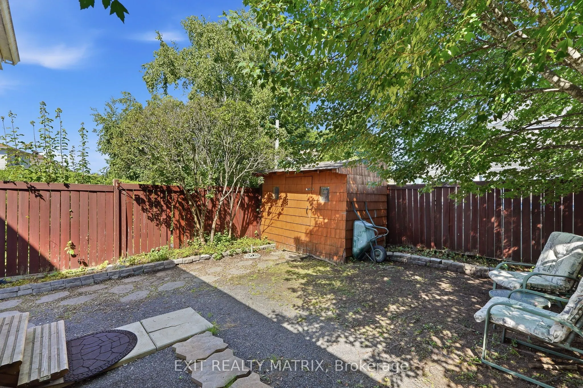 751 Clearcrest Crescent