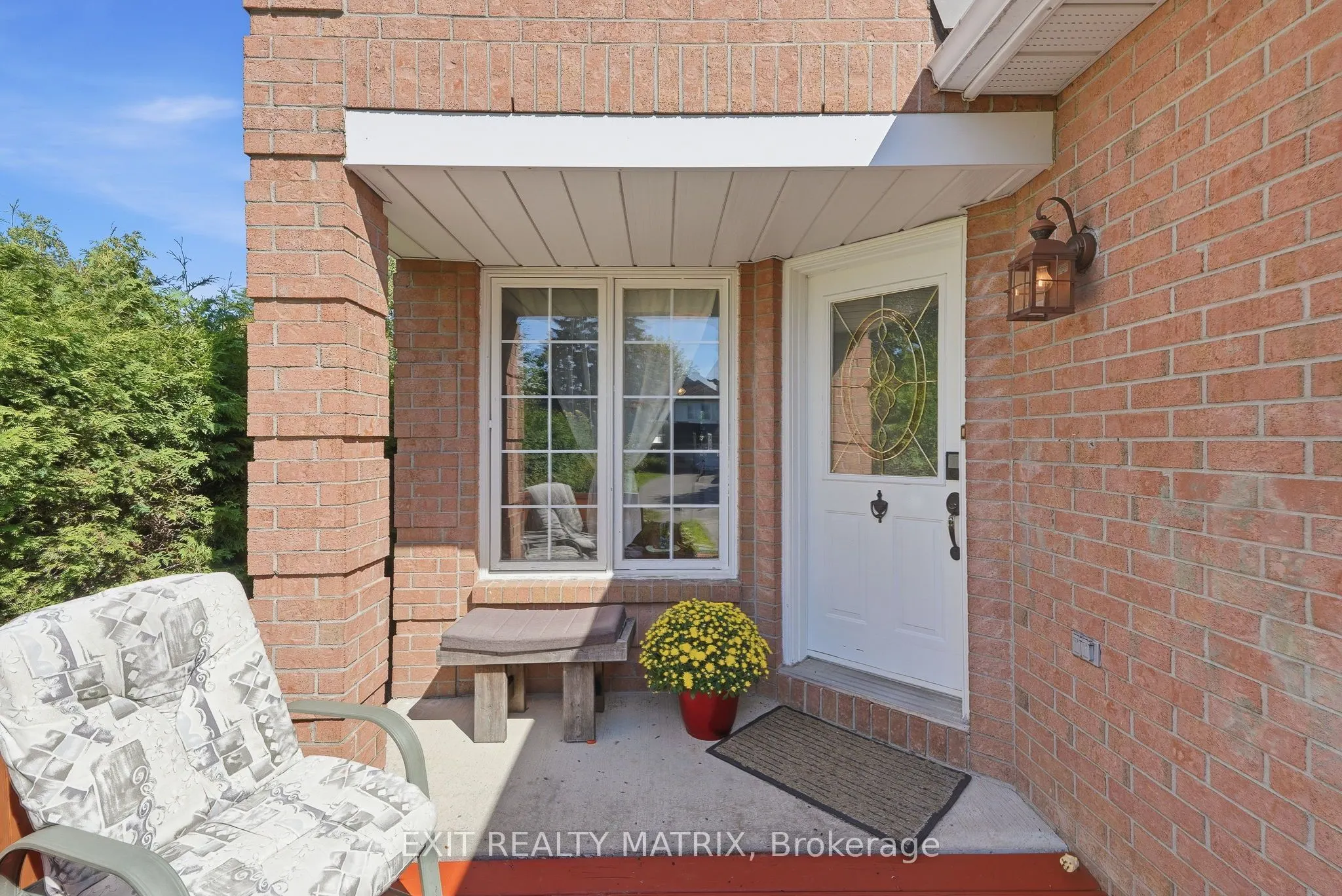 751 Clearcrest Crescent