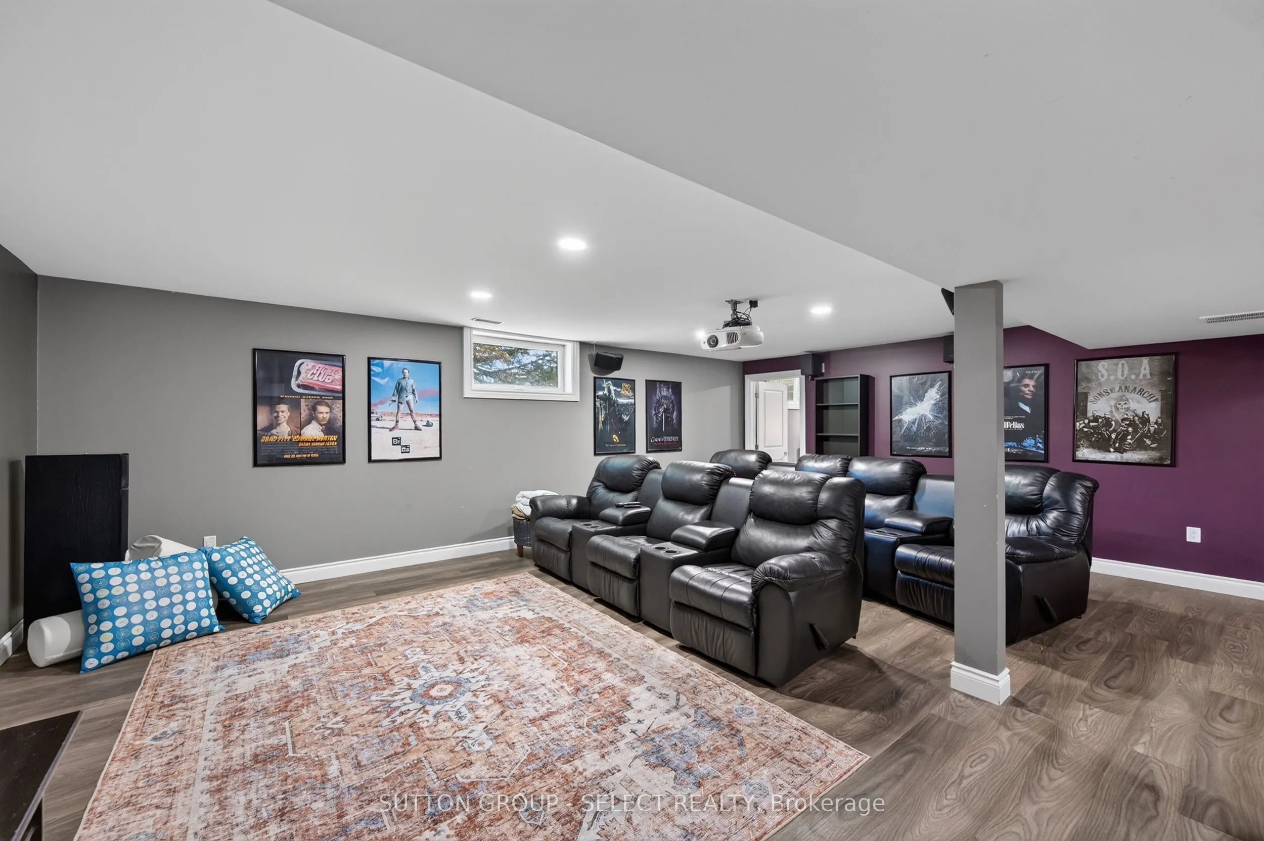 768 Franklinway Crescent