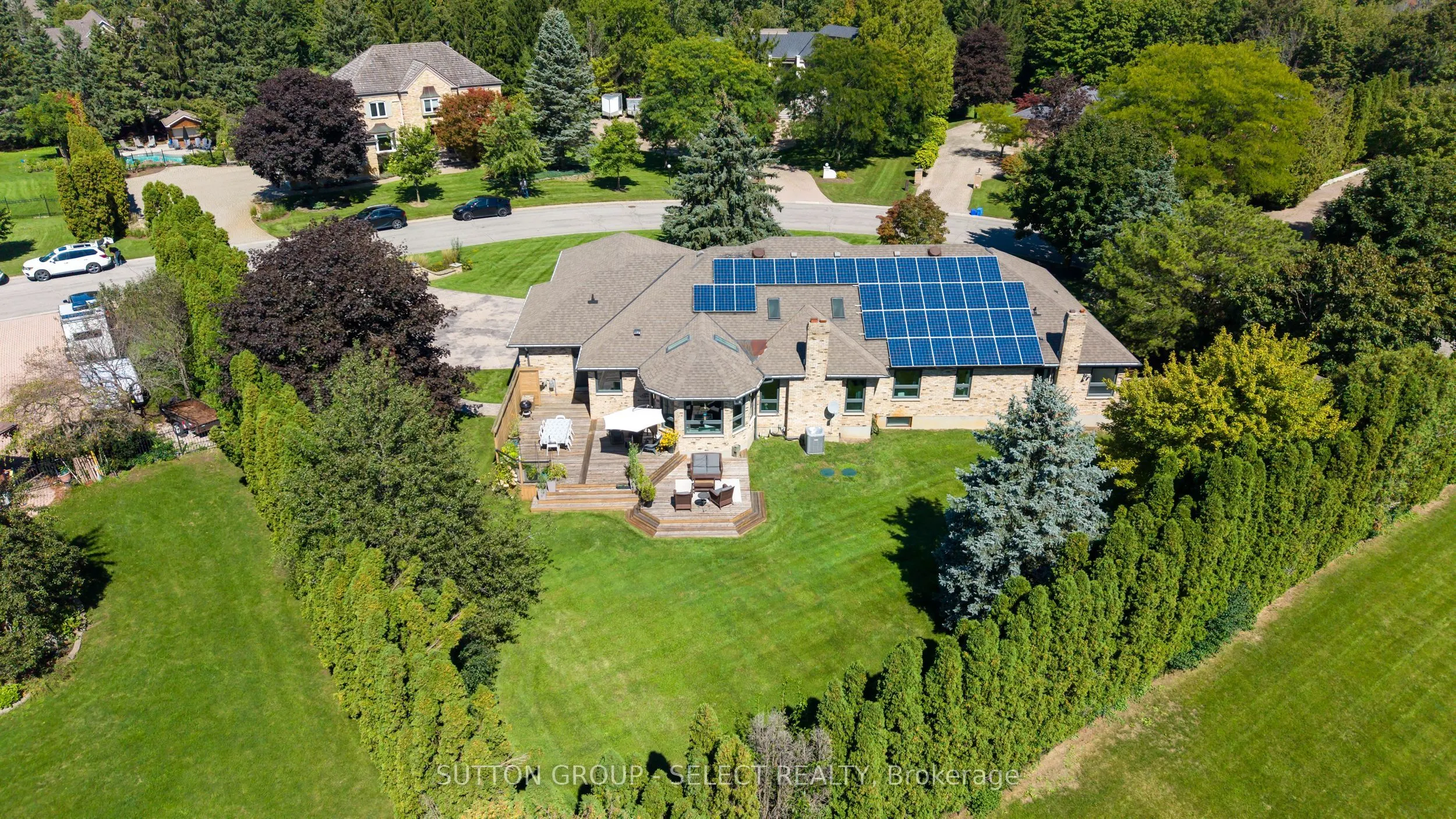 768 Franklinway Crescent