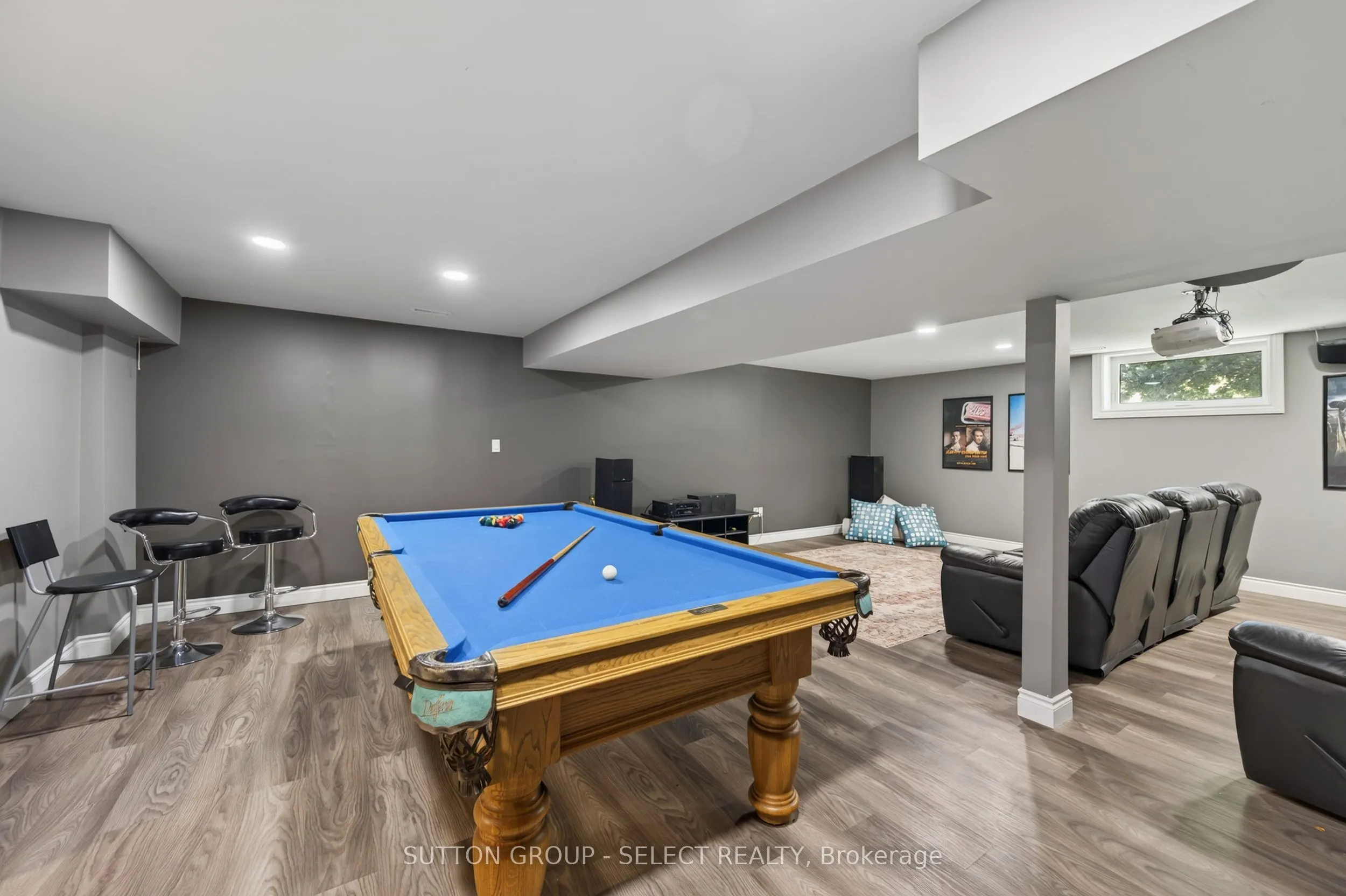 768 Franklinway Crescent