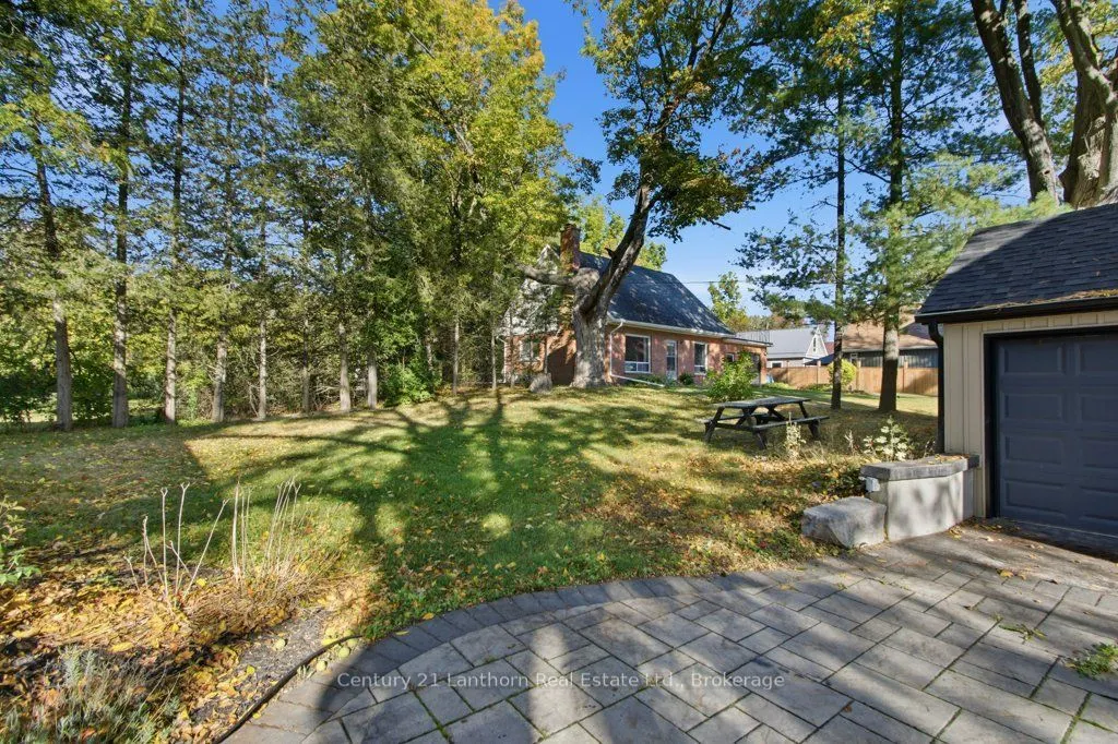320 Grand Road