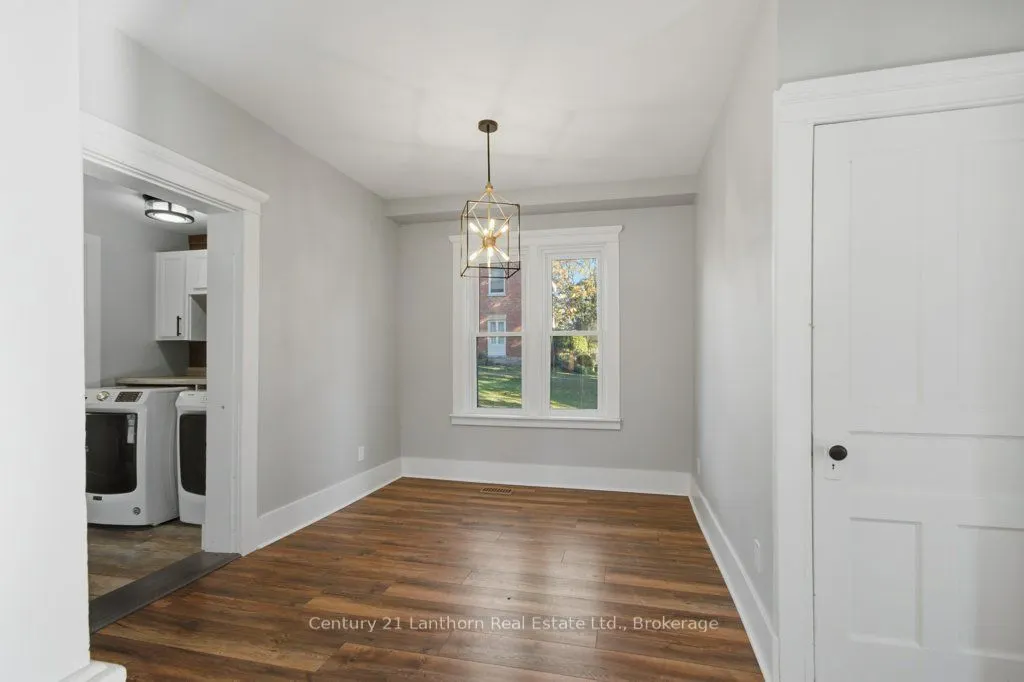 320 Grand Road