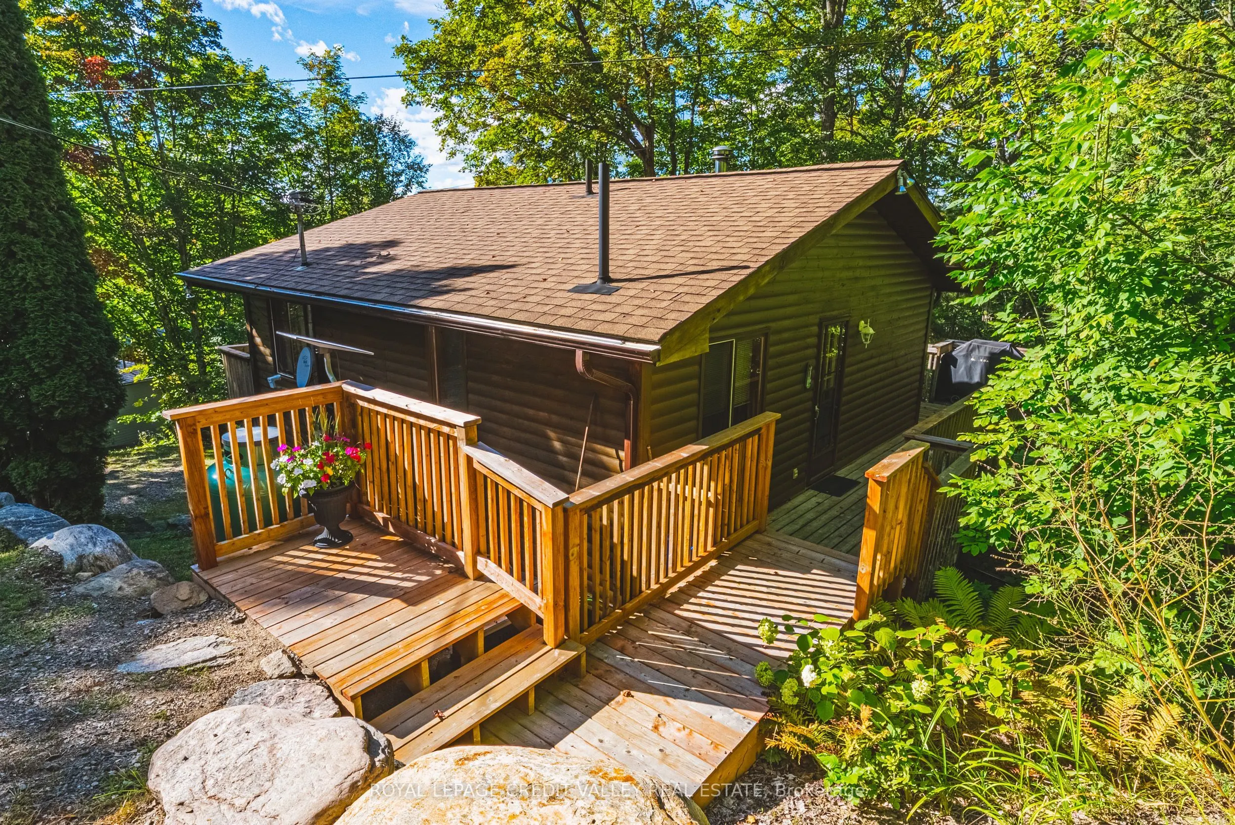 1064 Whiskey Jack Lane
