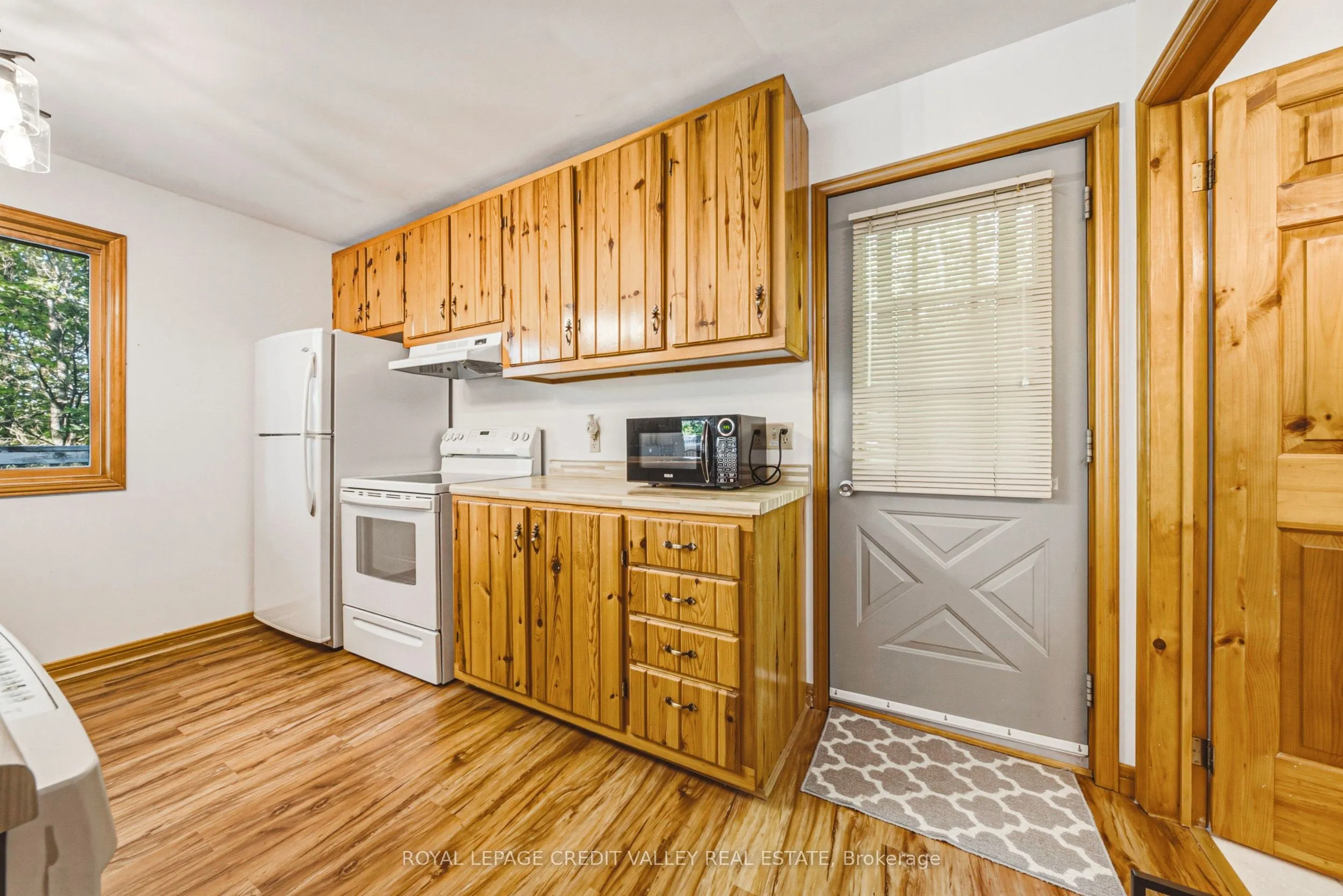 1064 Whiskey Jack Lane